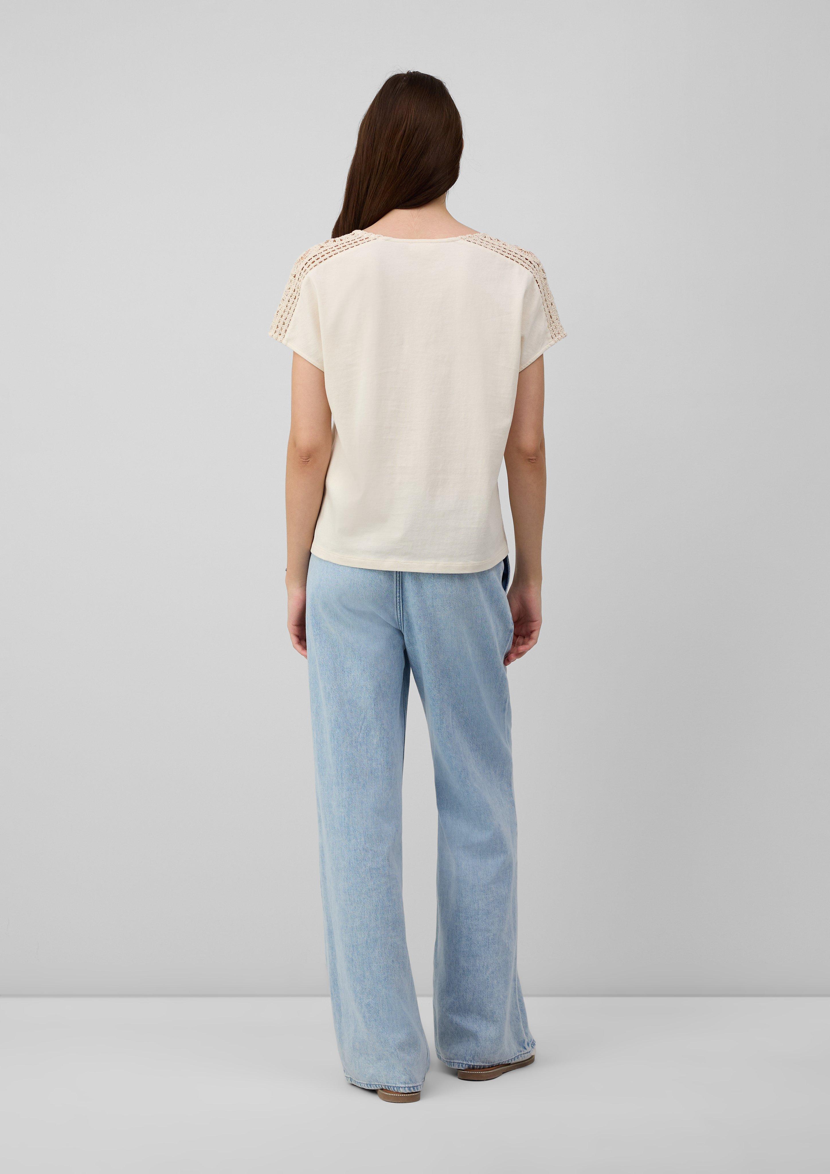 T-shirt in 8105 & 9999