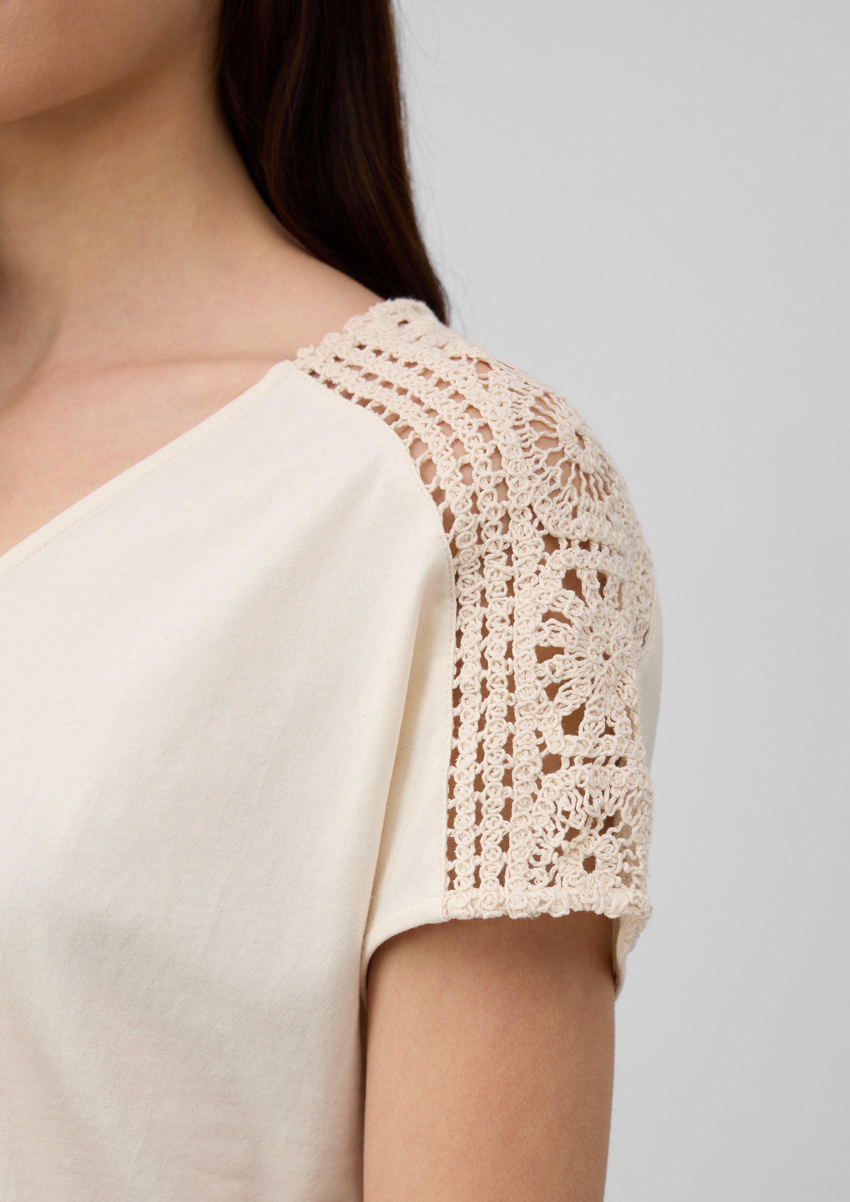 T-shirt in 8105 & 9999