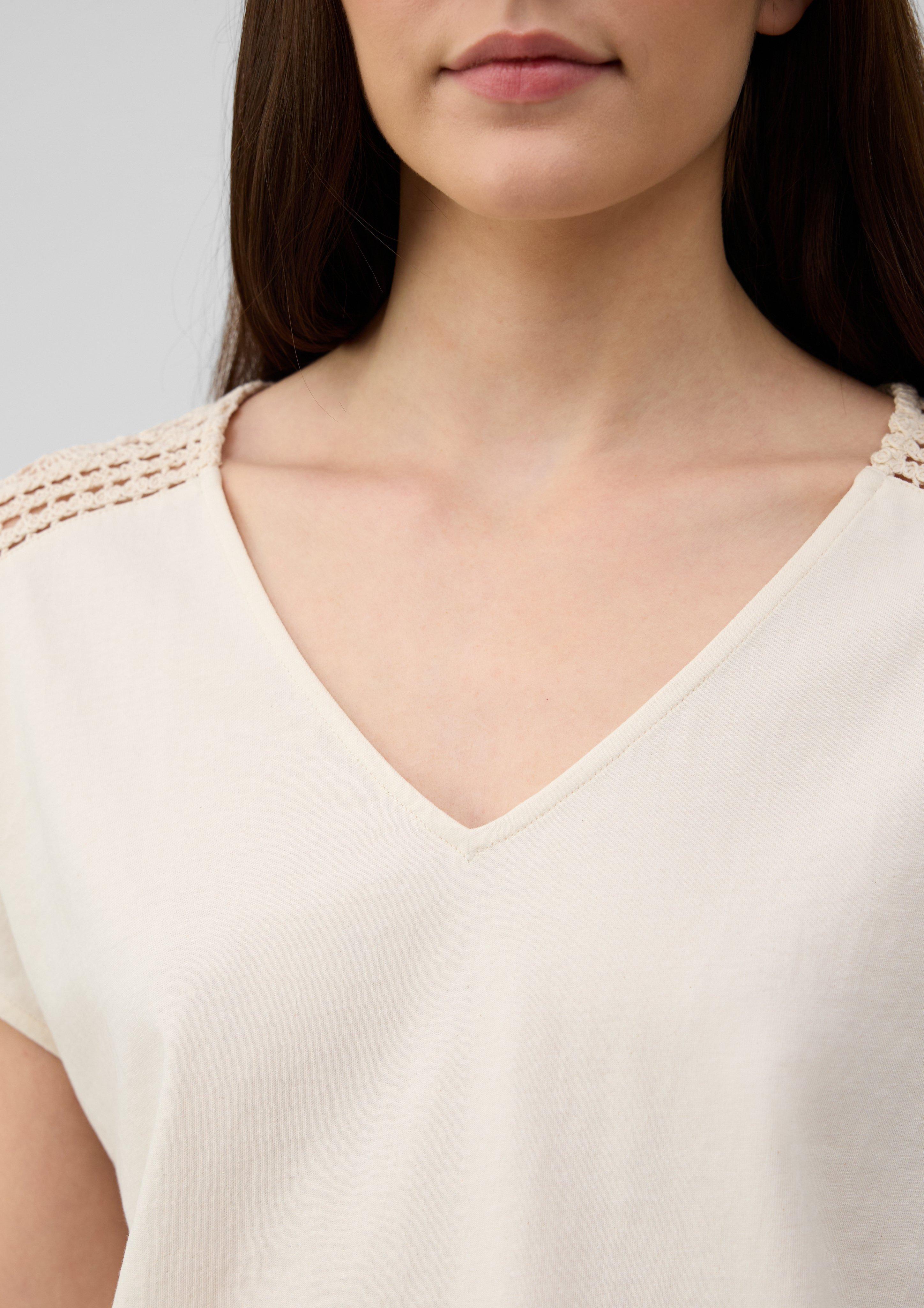 T-shirt in 8105 & 9999