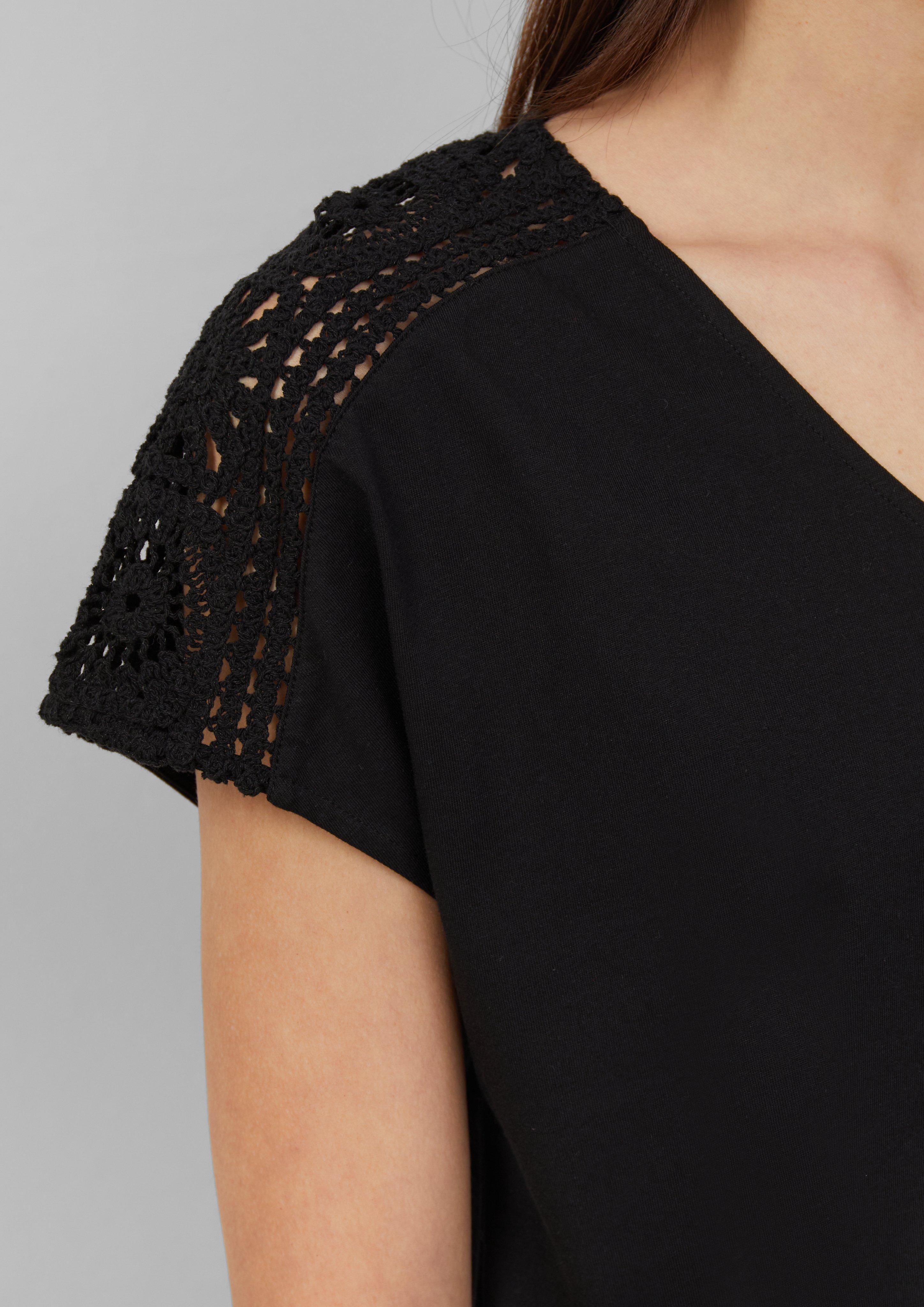 T-Shirt in 9999 & 8105