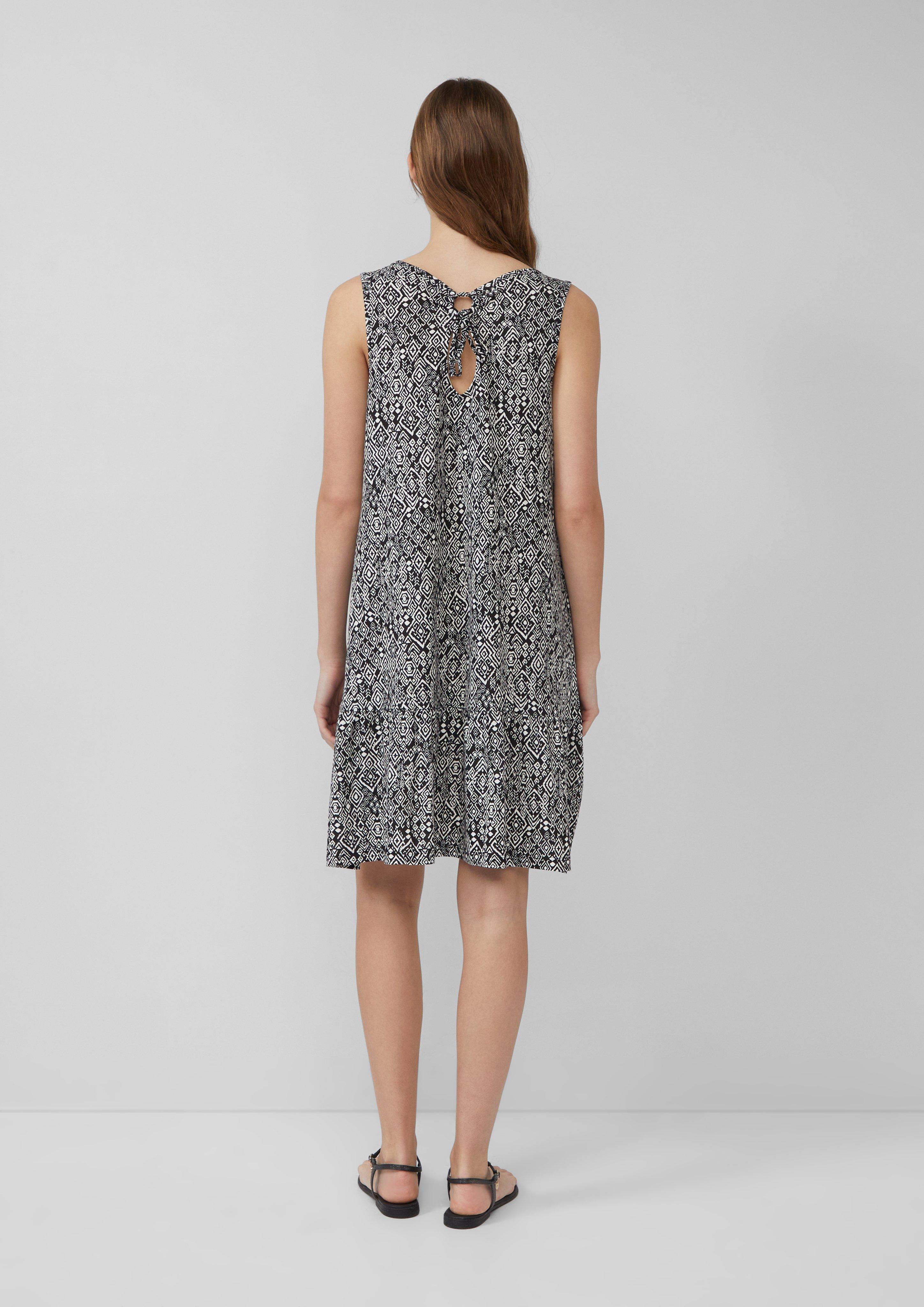 Kleid in 99B0, 6099, 99A2, 35B0 & 9999