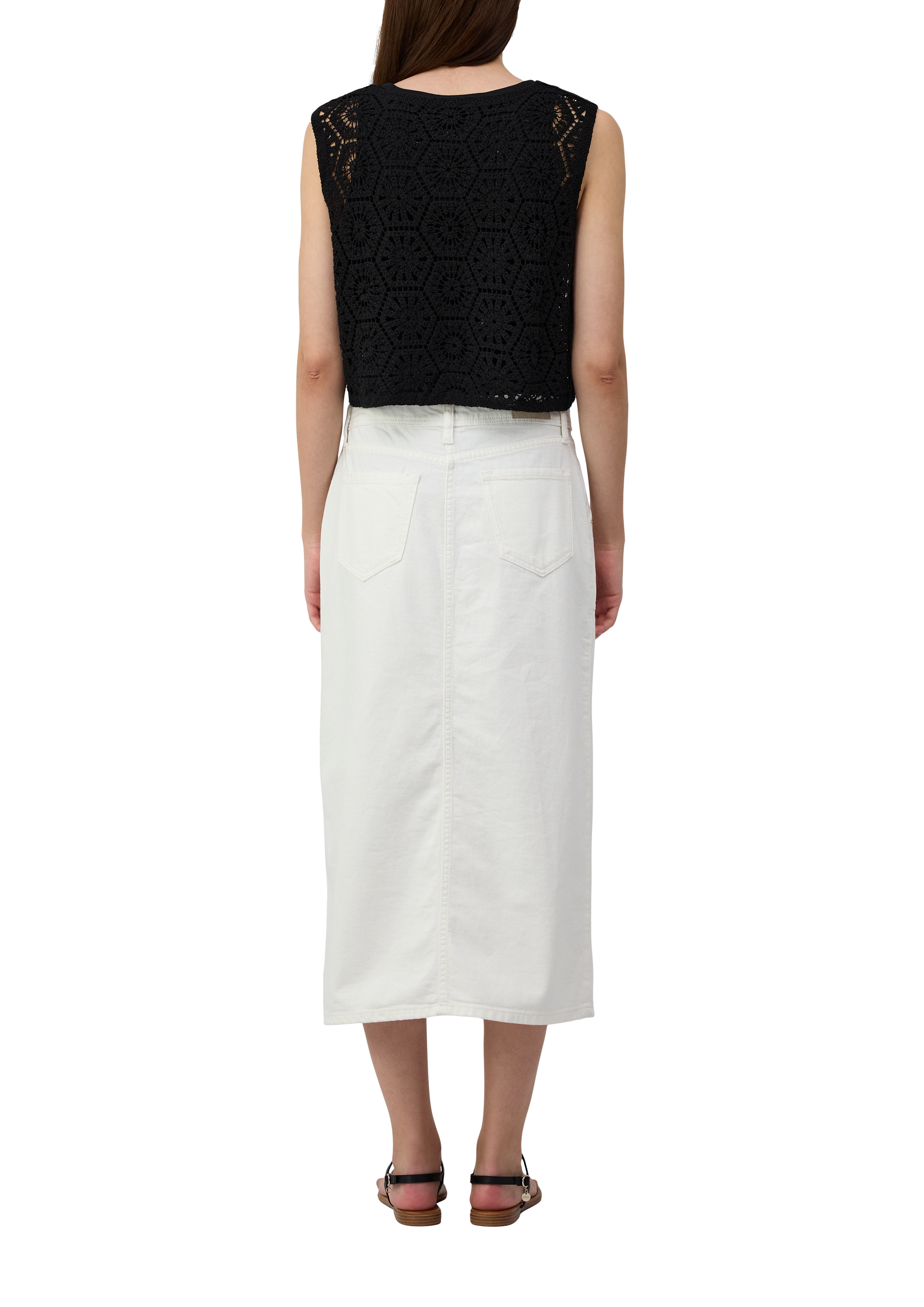 Thumbnail - Indoor-Weste