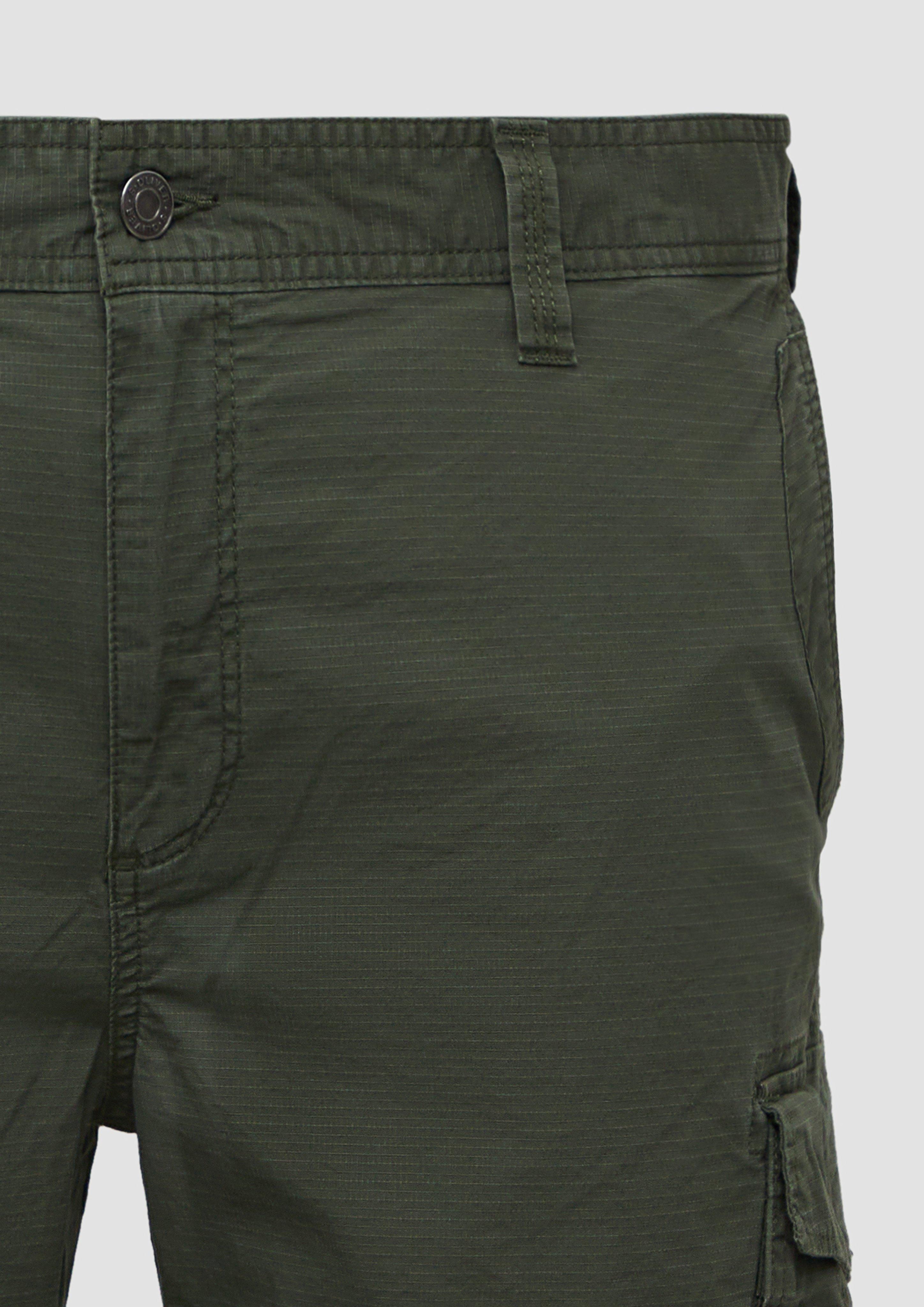 Bermuda in 7940, 5852, 8483 & 9467