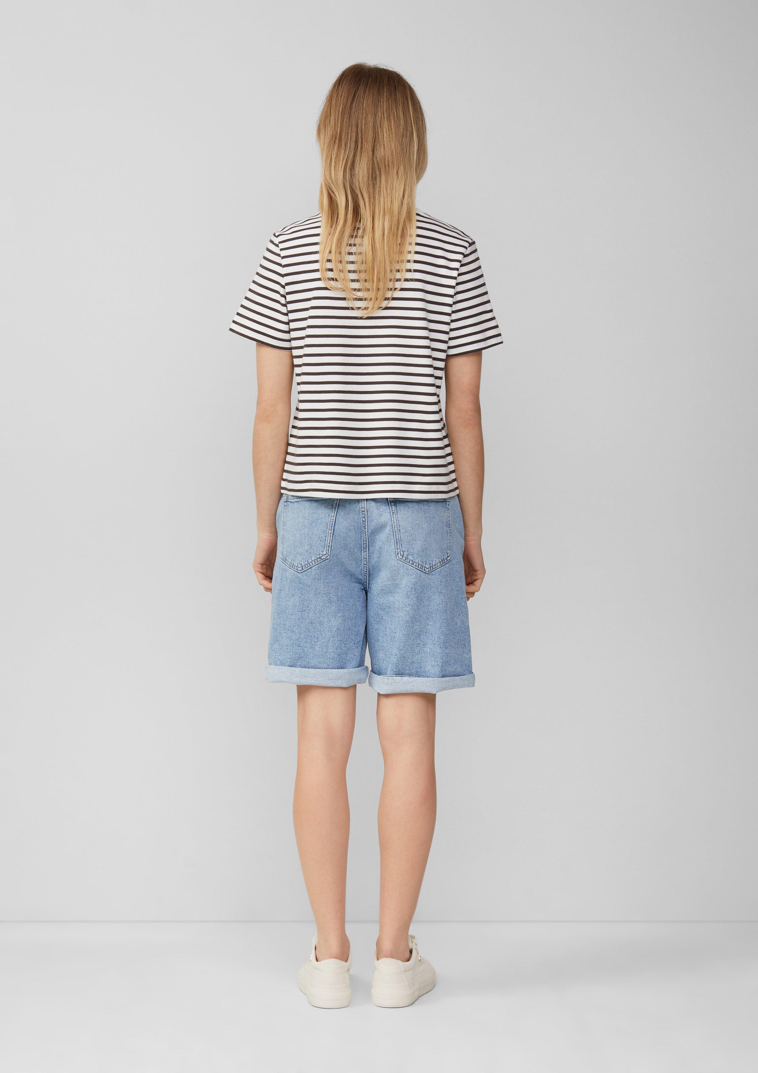 T-shirt in 88G1, 35G1, 02G1, 07G1 & 60G1