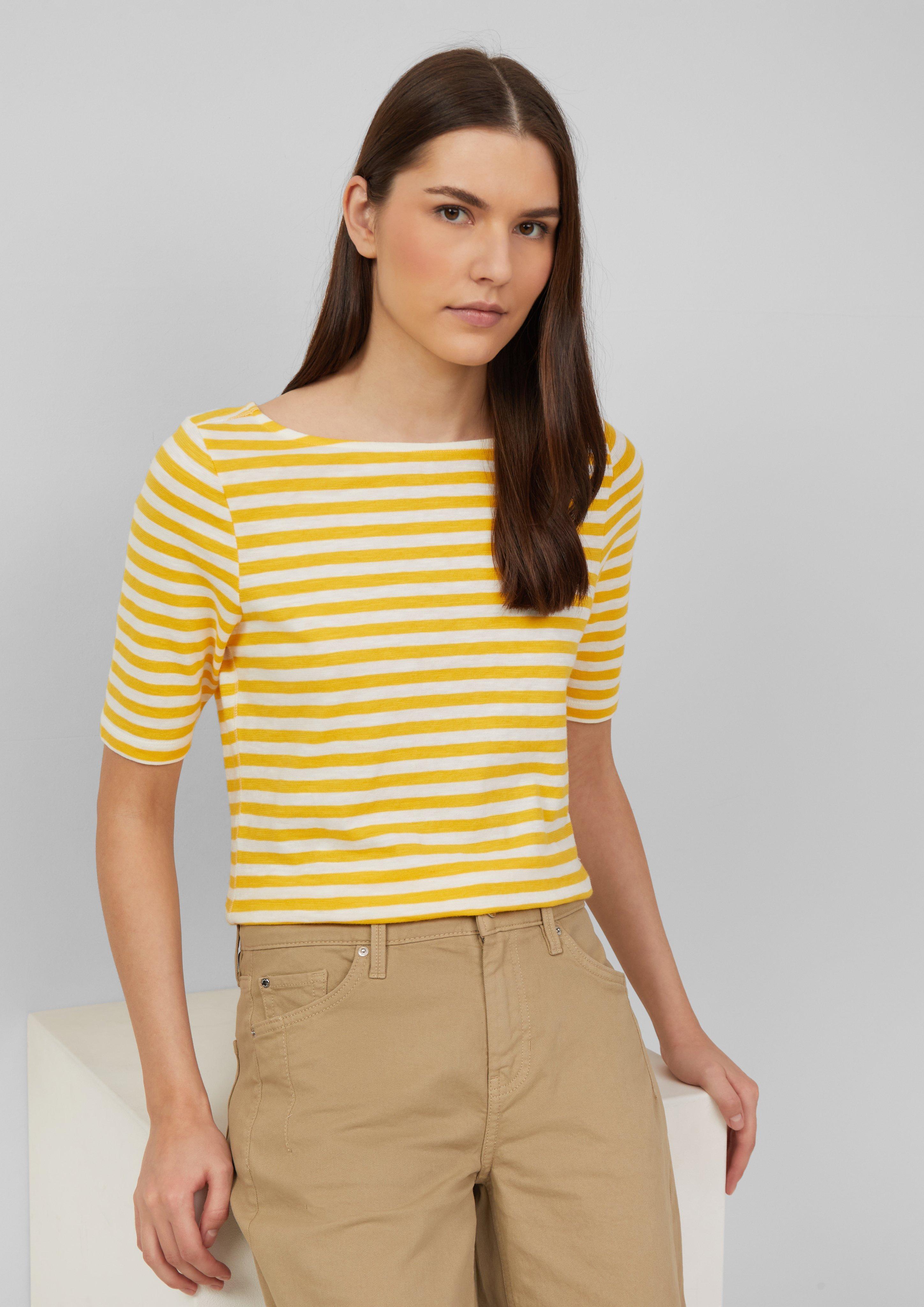 T-shirt in 13G2, 88G2, 50G2, 83G2, 35G2 & 02G2