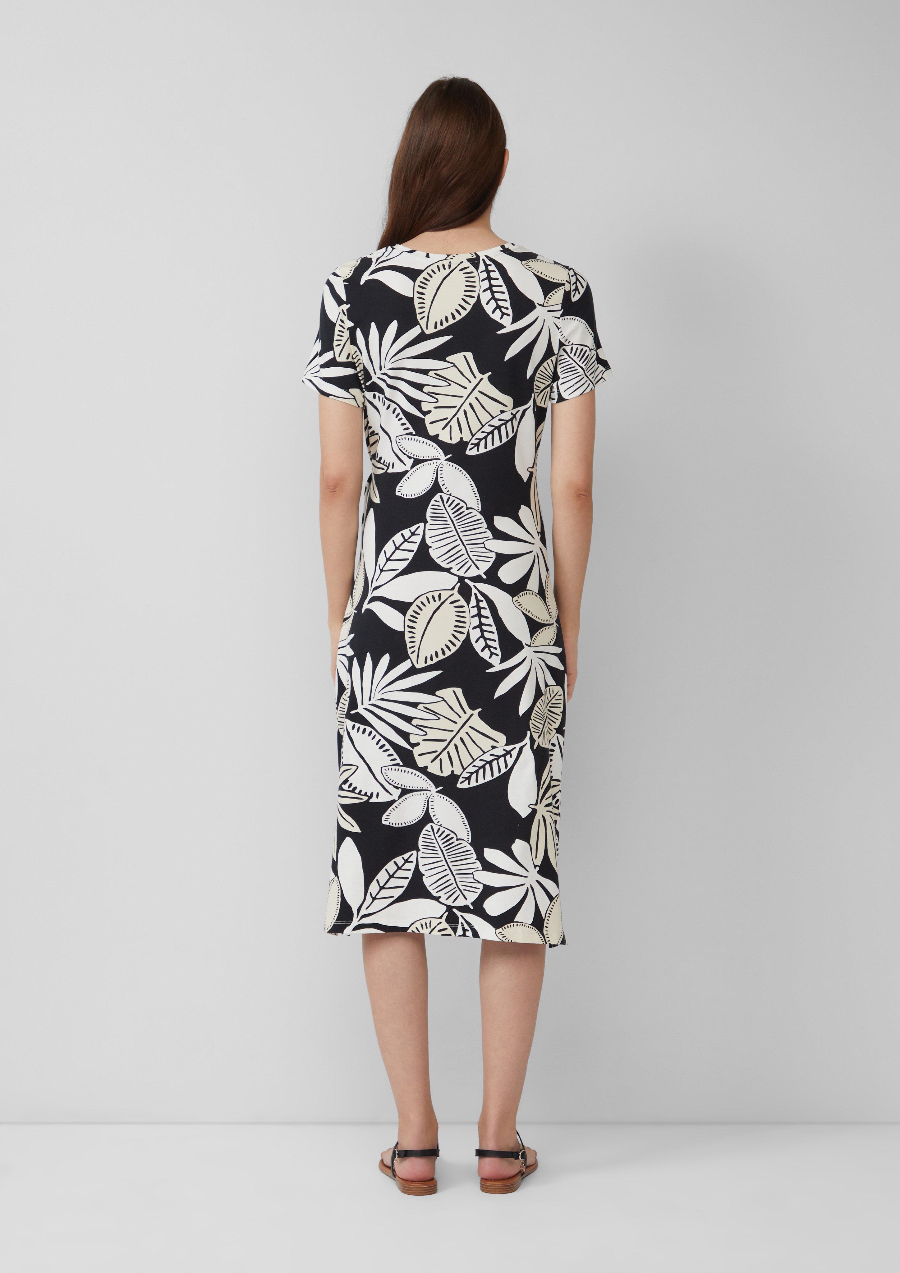 Jurk in 99A0, 9999 & 02A0