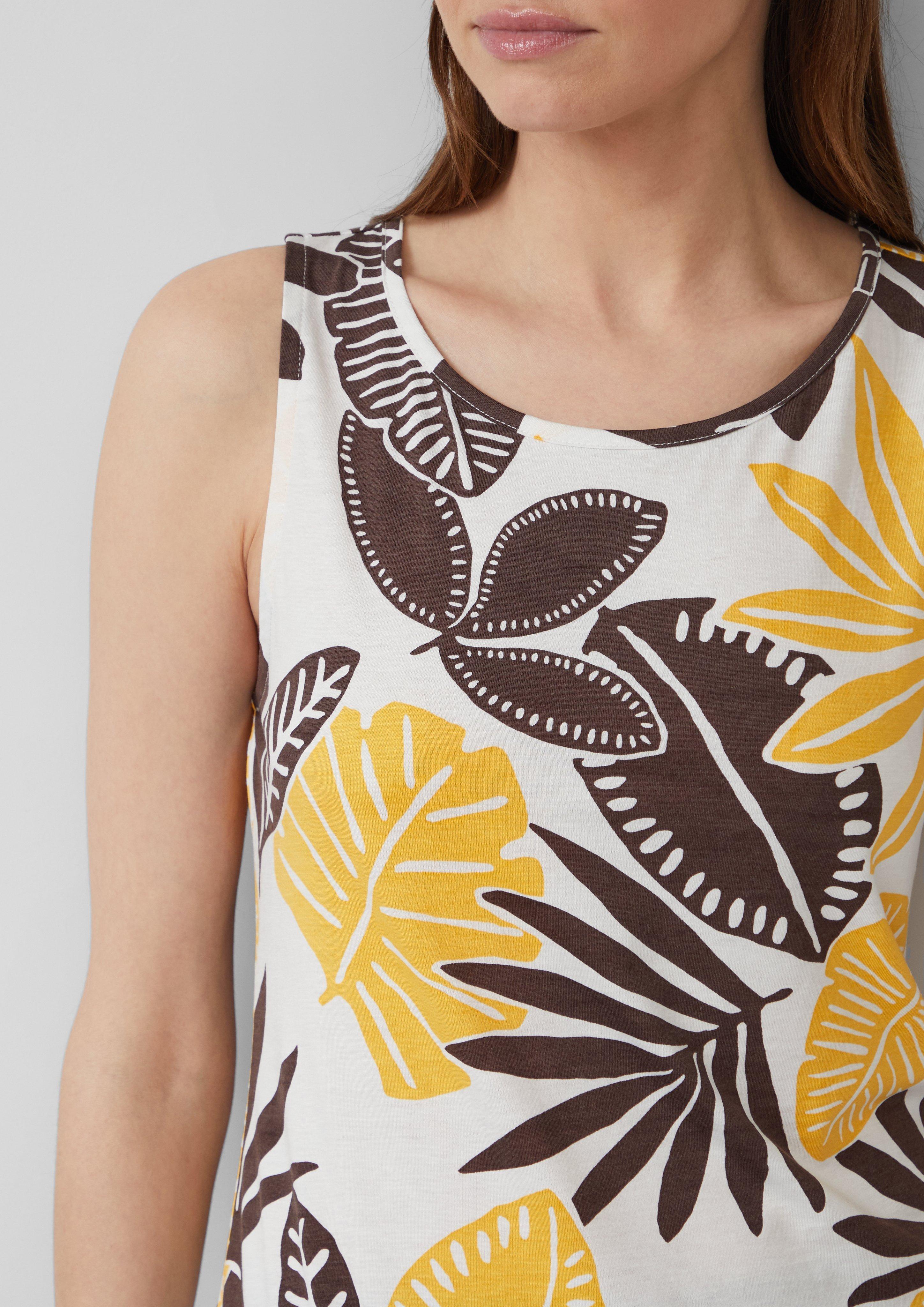 T-shirt in 02A0, 35A1, 3533, 8828, 9999 & 99A0