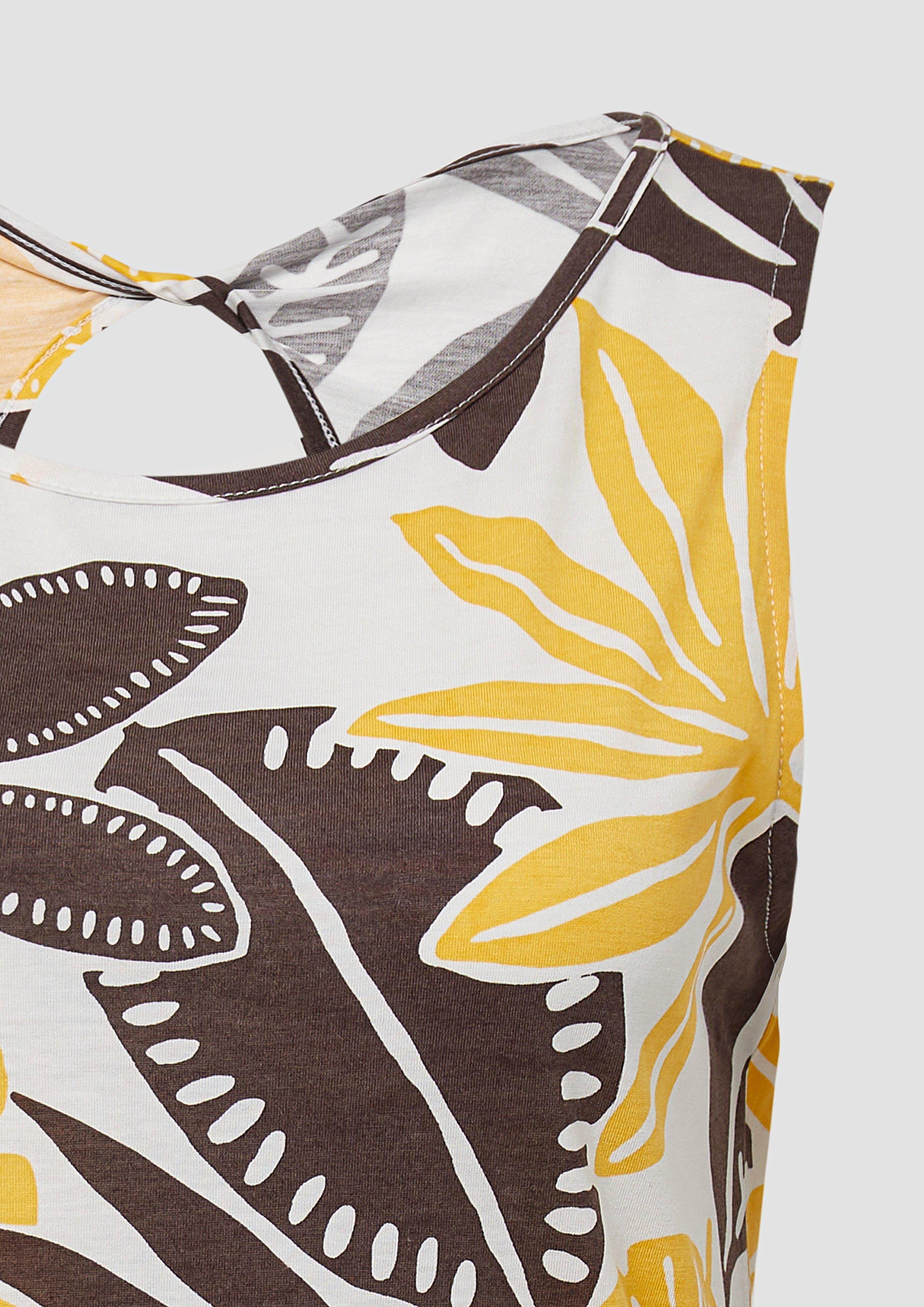 T-shirt in 02A0, 35A1, 3533, 8828, 9999 & 99A0