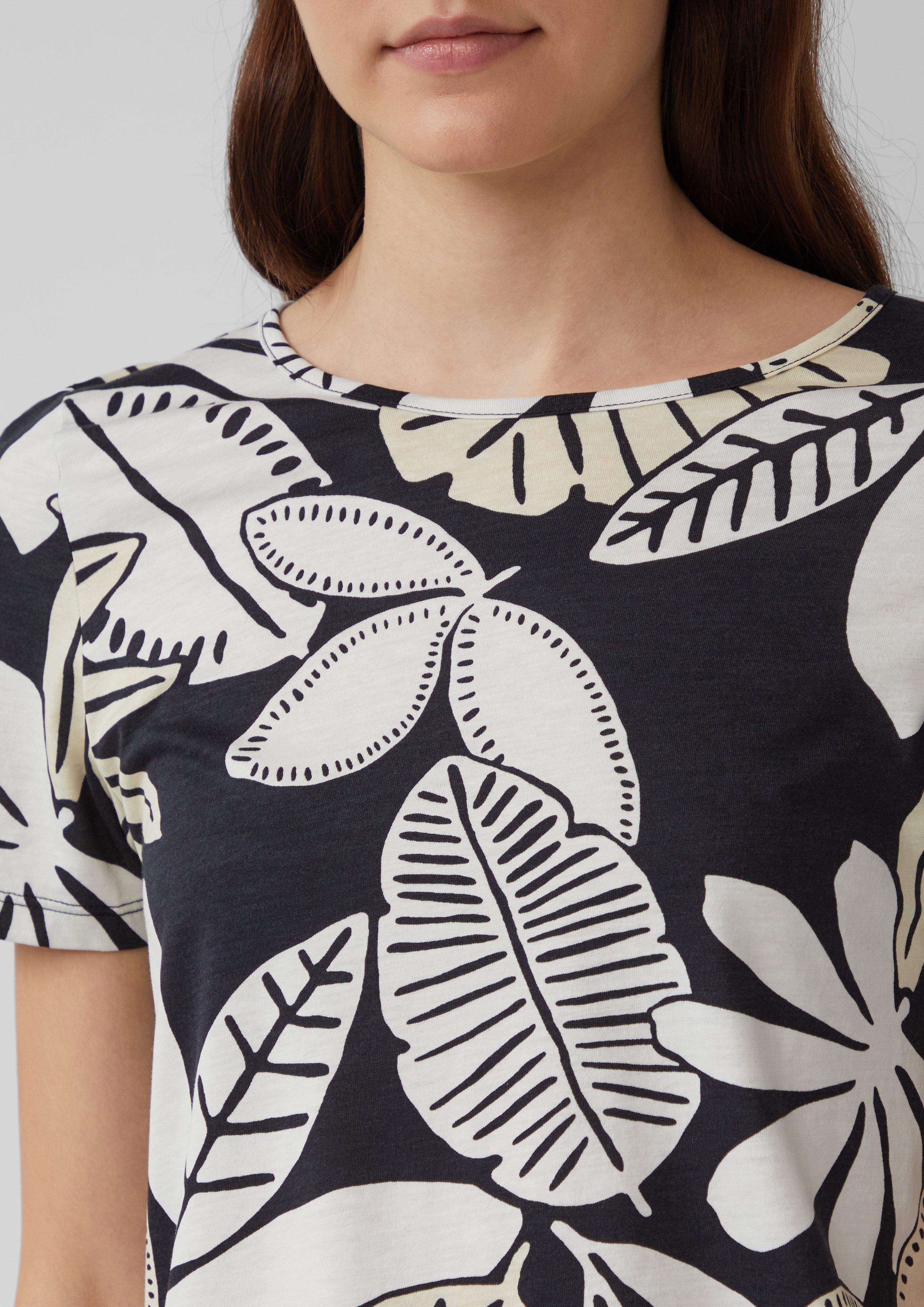 T-shirt in 99A0, 9999, 3533, 35A1, 02A0 & 8828