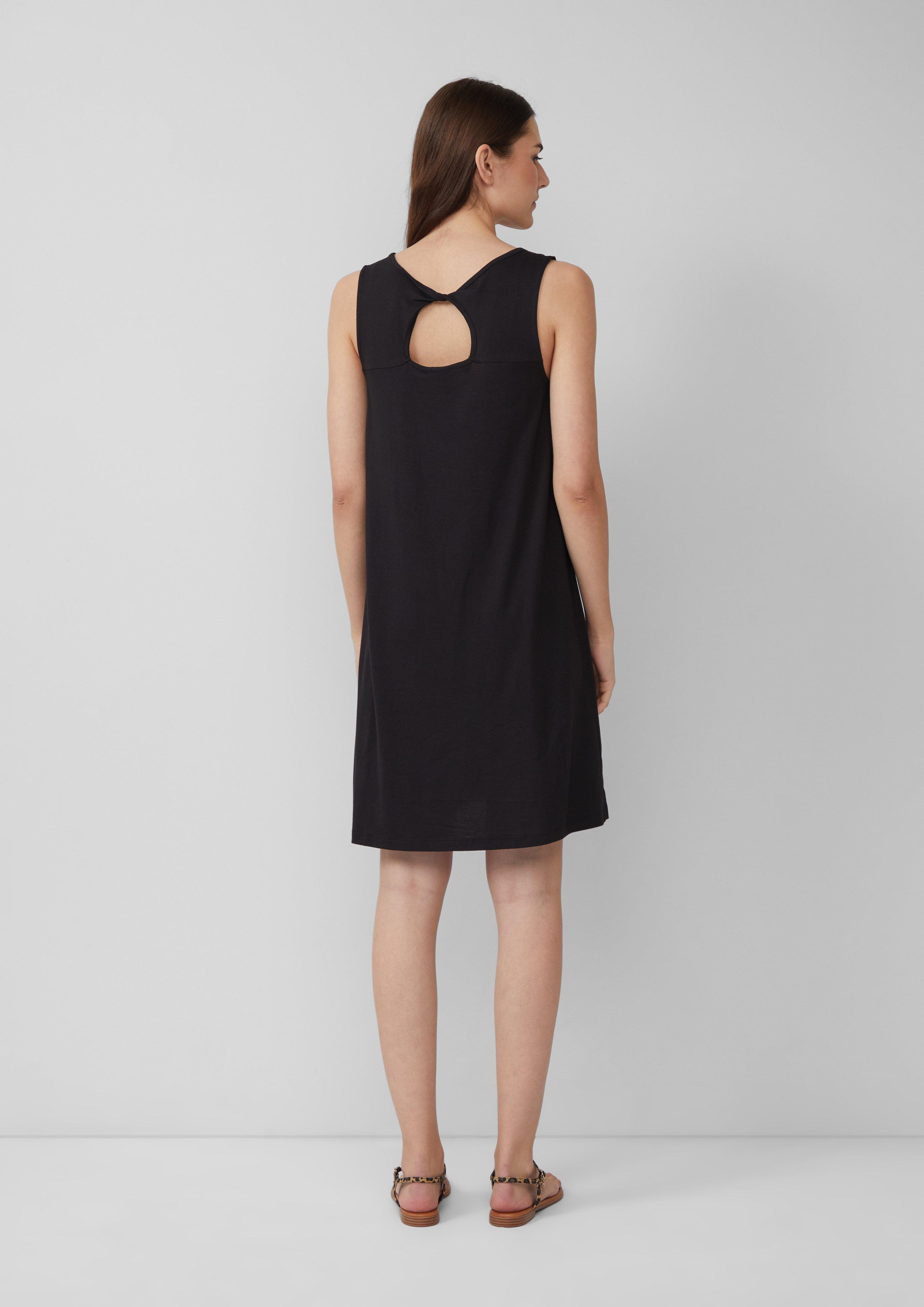 Robe in 9999, 3533, 35A1, 02A0 & 99A0