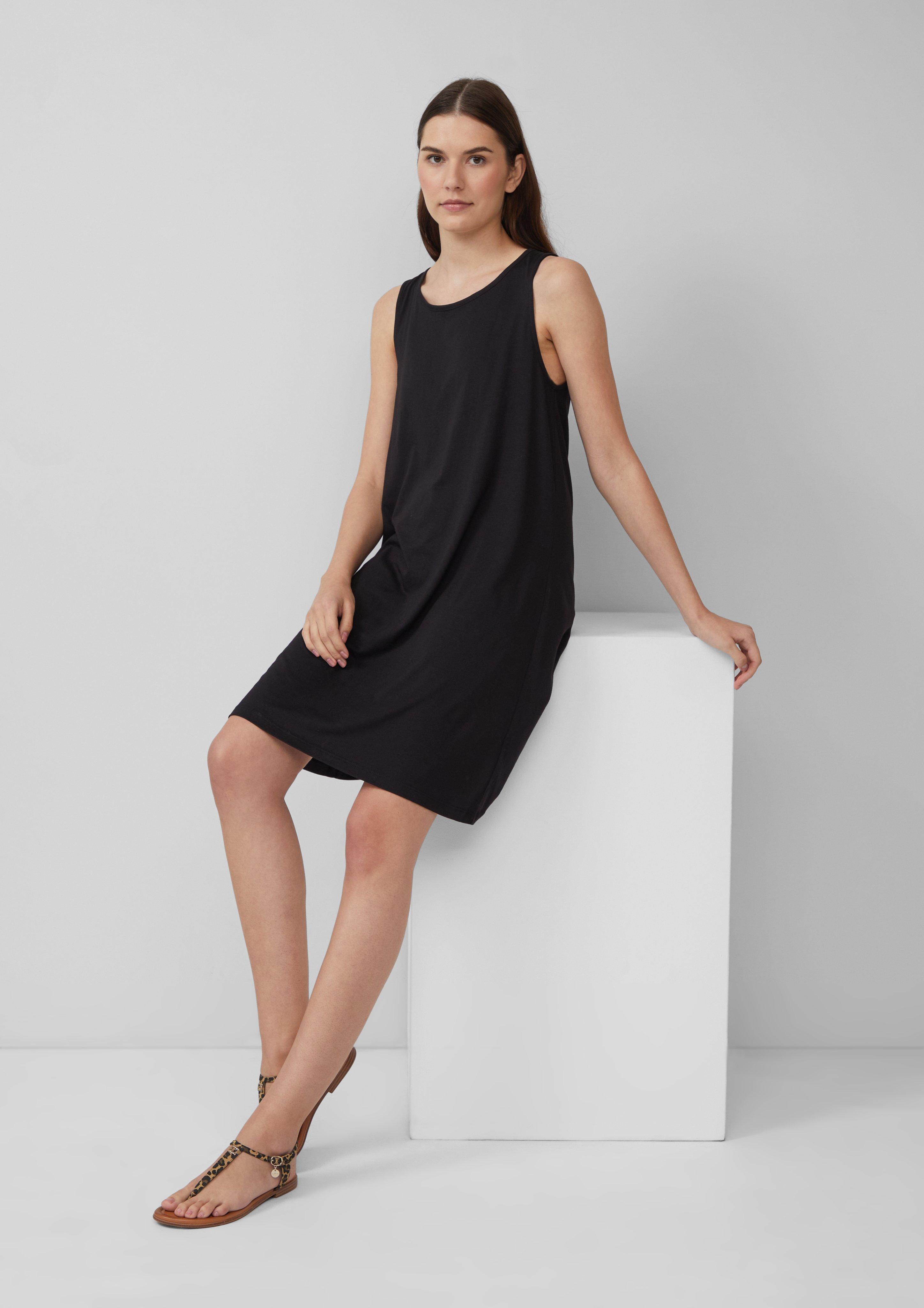 Robe in 9999, 3533, 35A1, 02A0 & 99A0