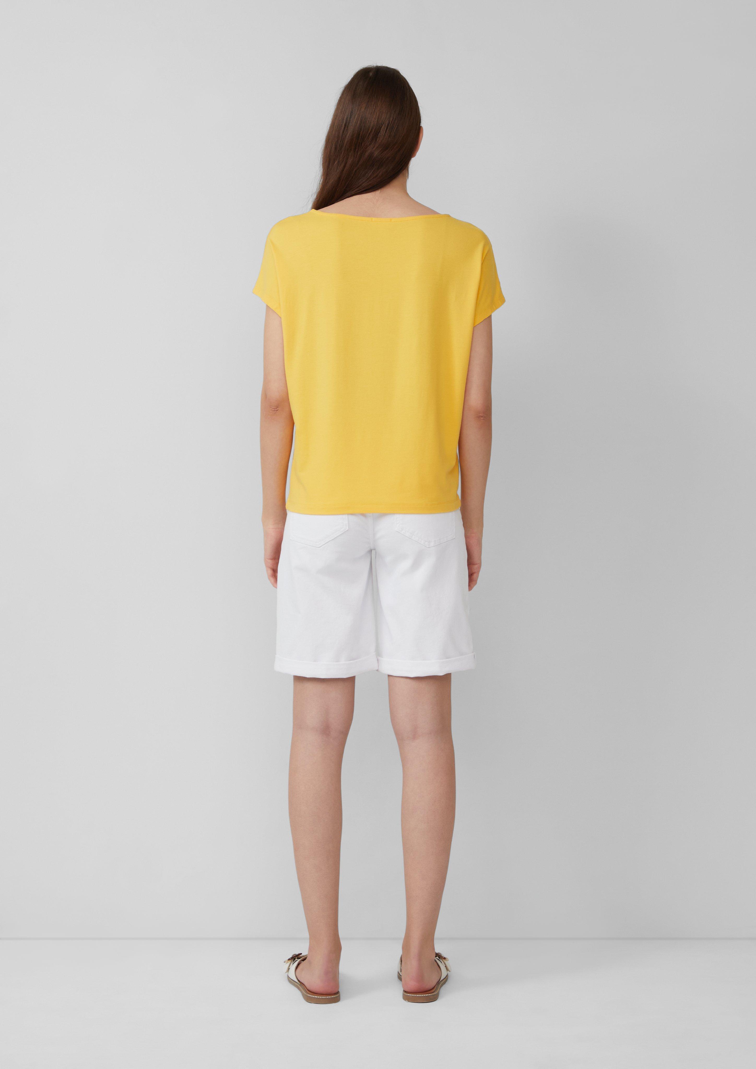 T-shirt in 1395, 8828 & 3533