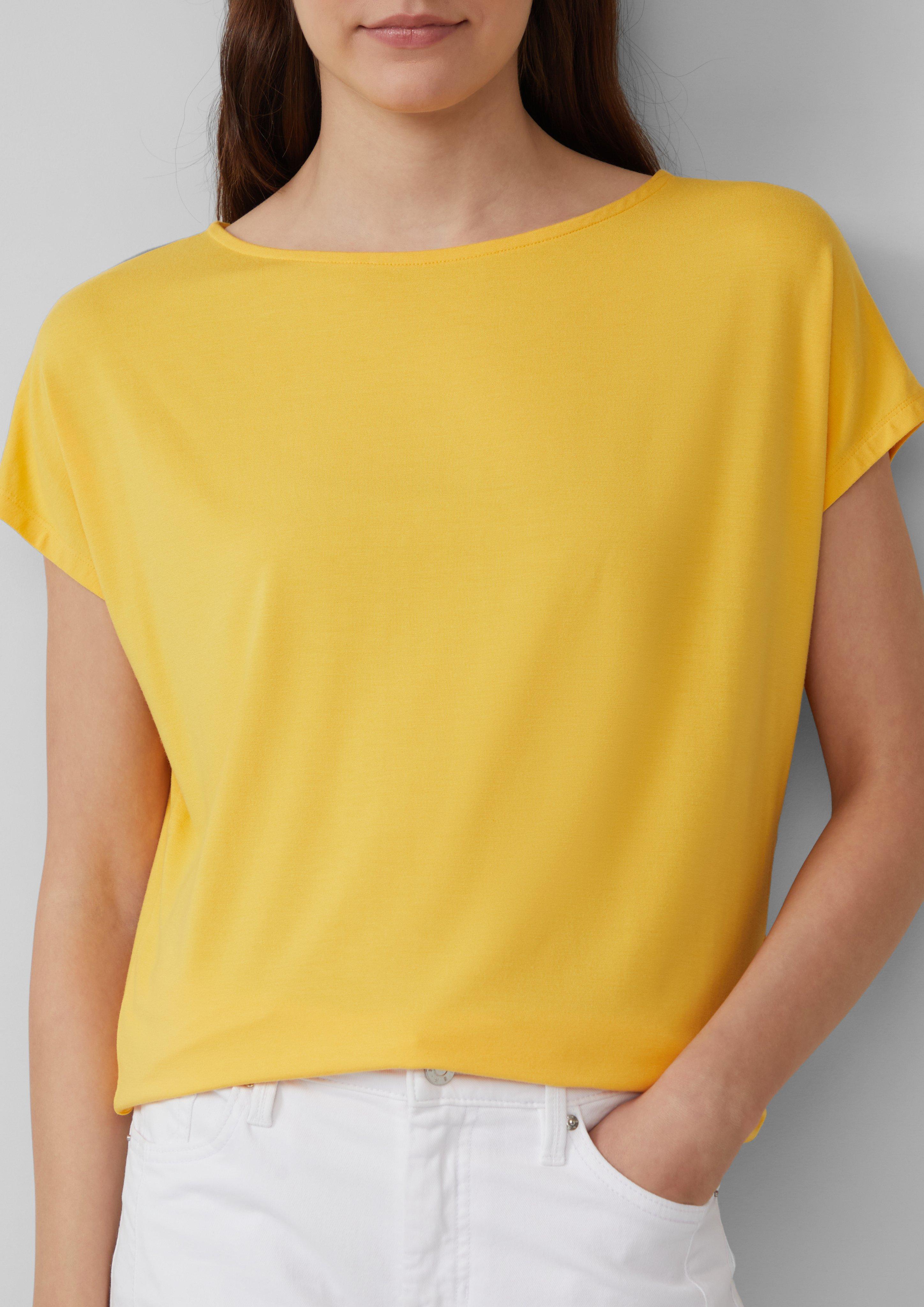 T-shirt in 1395, 8828 & 3533