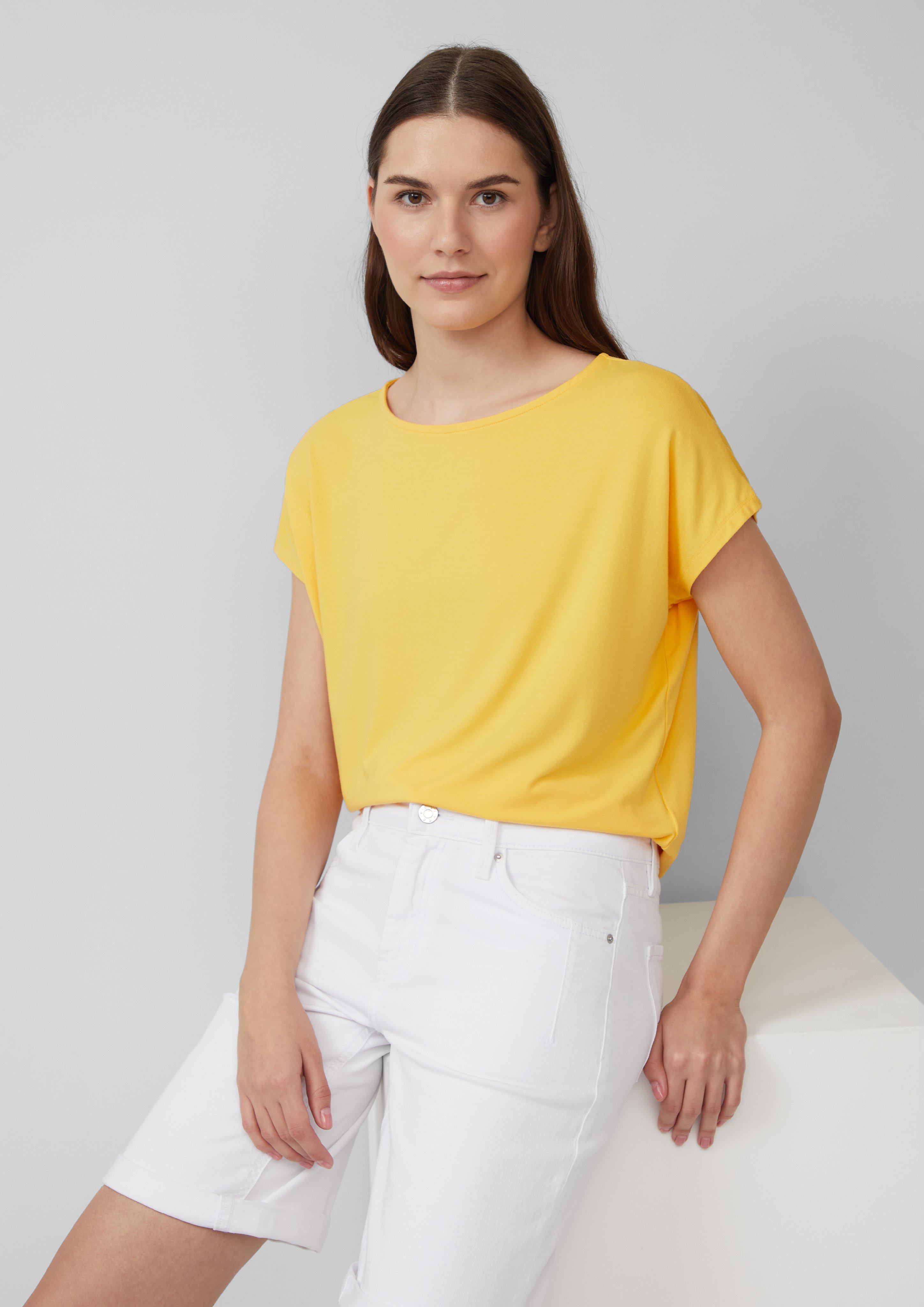 T-shirt in 1395, 8828 & 3533