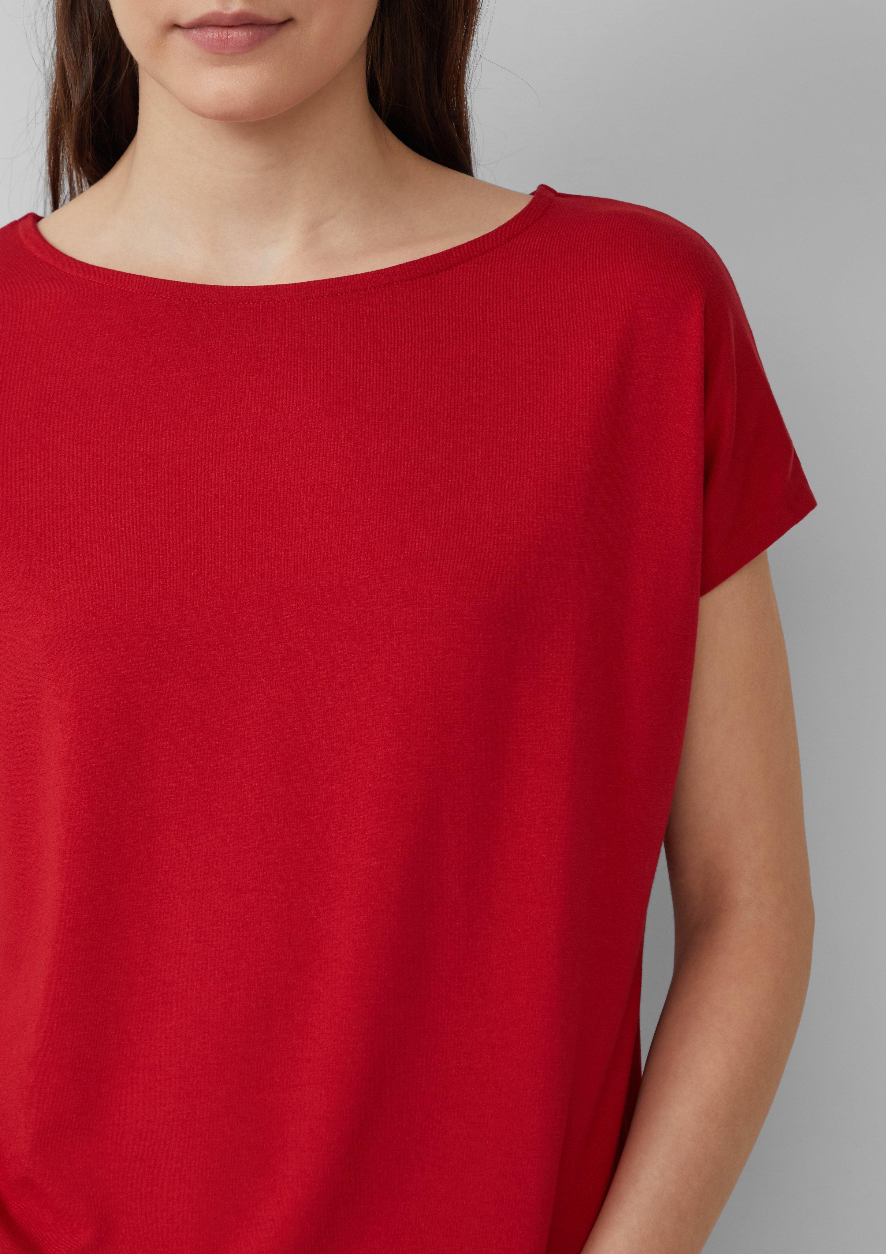 T-shirt in 3533, 8828 & 1395