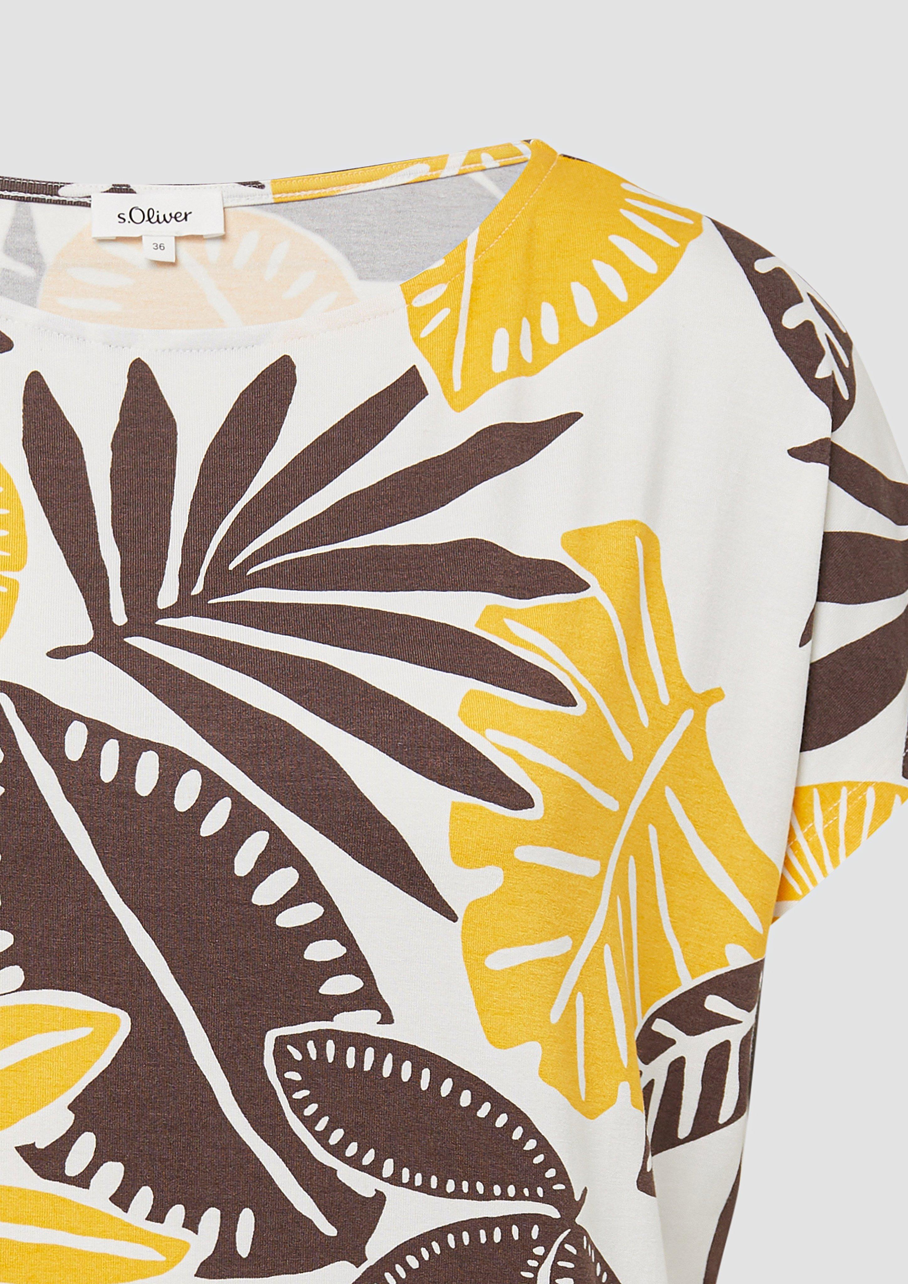 T-shirt in 02A0, 35A1 & 99A0