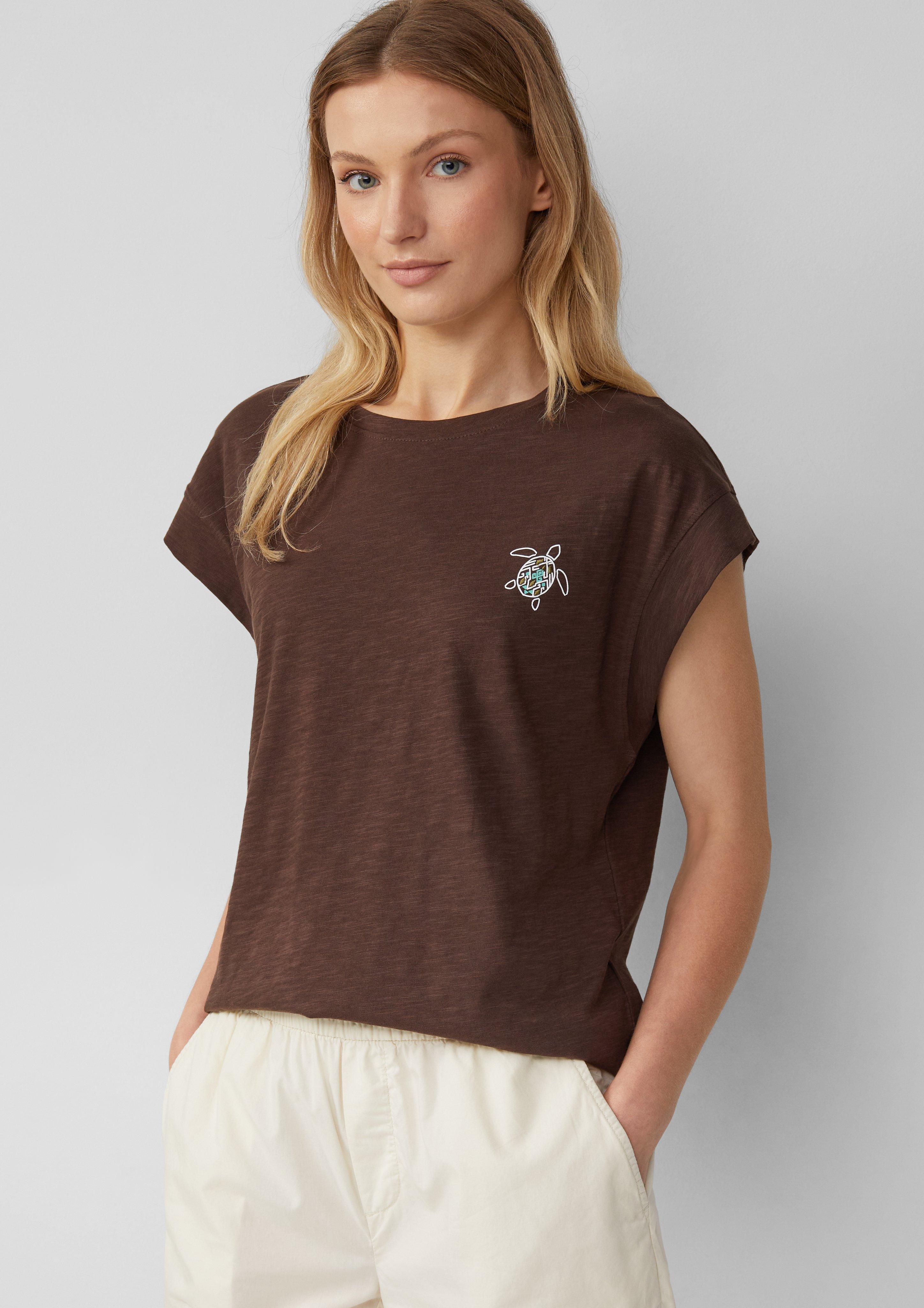 T-Shirt in 88D0, 60D3, 07D1, 99D1, 35D2 & 01D0