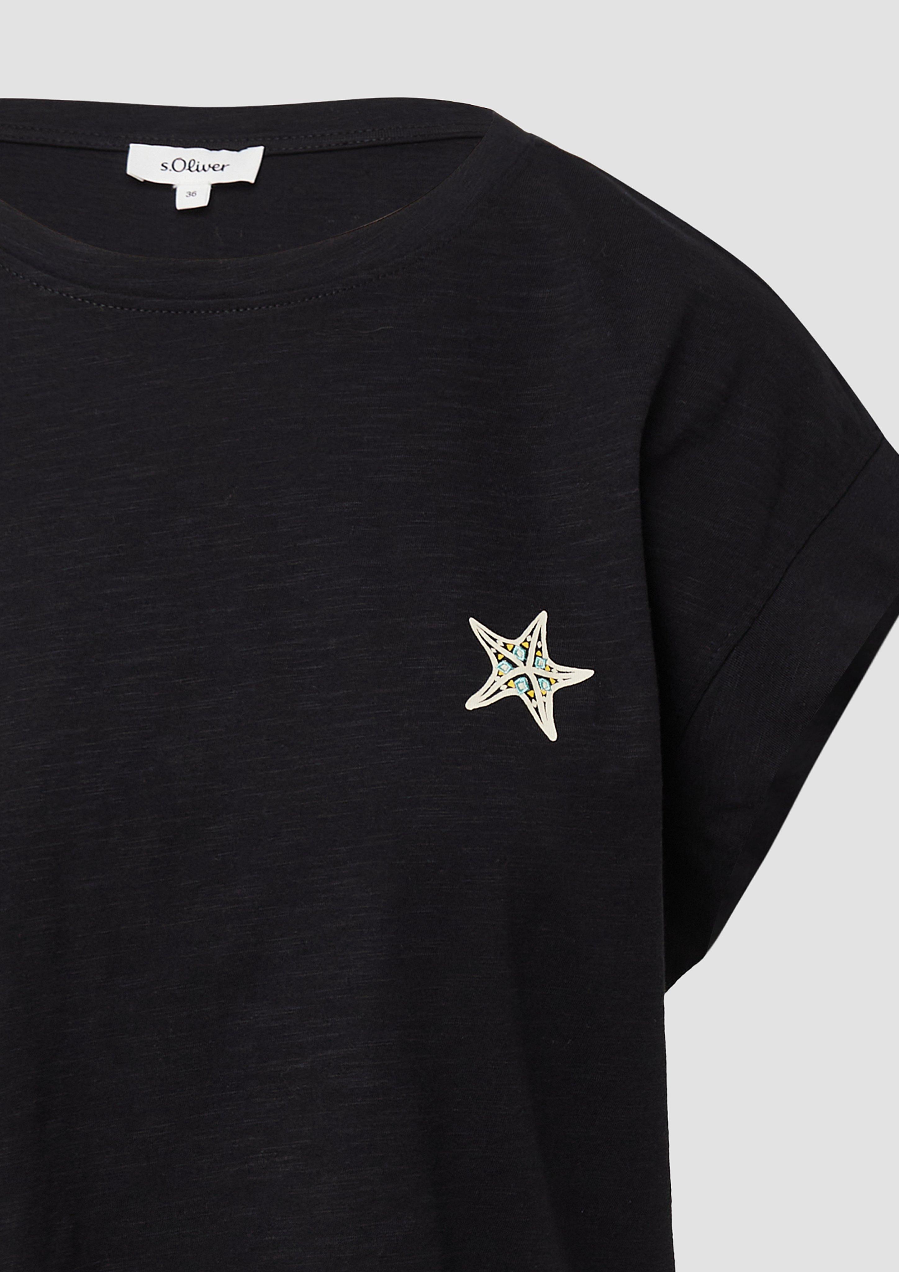 T-shirt in 99D1, 60D3, 88D0, 07D1, 35D2 & 01D0