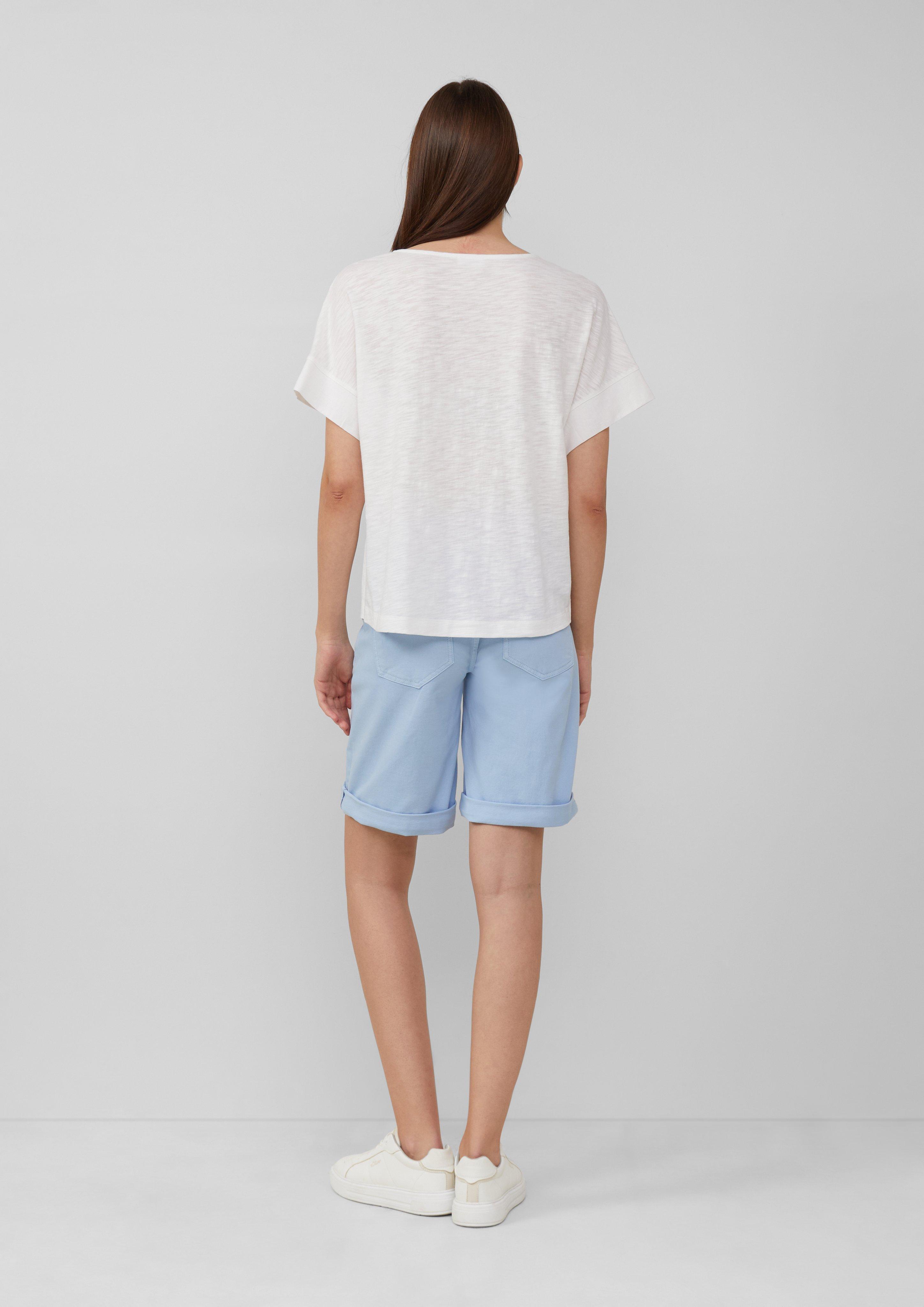 T-shirt in 0100, 99A0, 02A0, 5083, 8828, 50G0 & 83G0