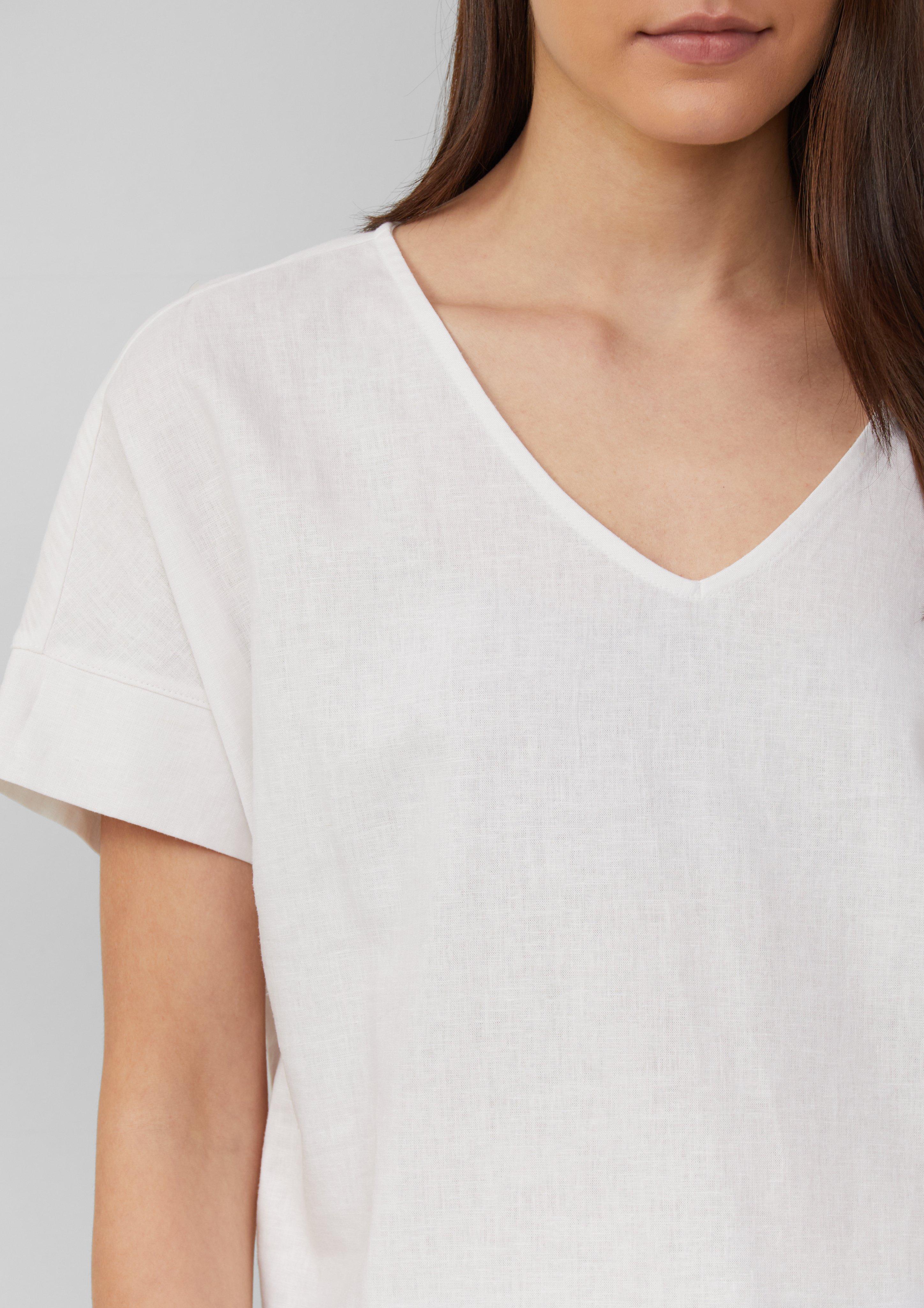 T-shirt in 0100, 99A0, 02A0, 5083, 8828, 50G0 & 83G0