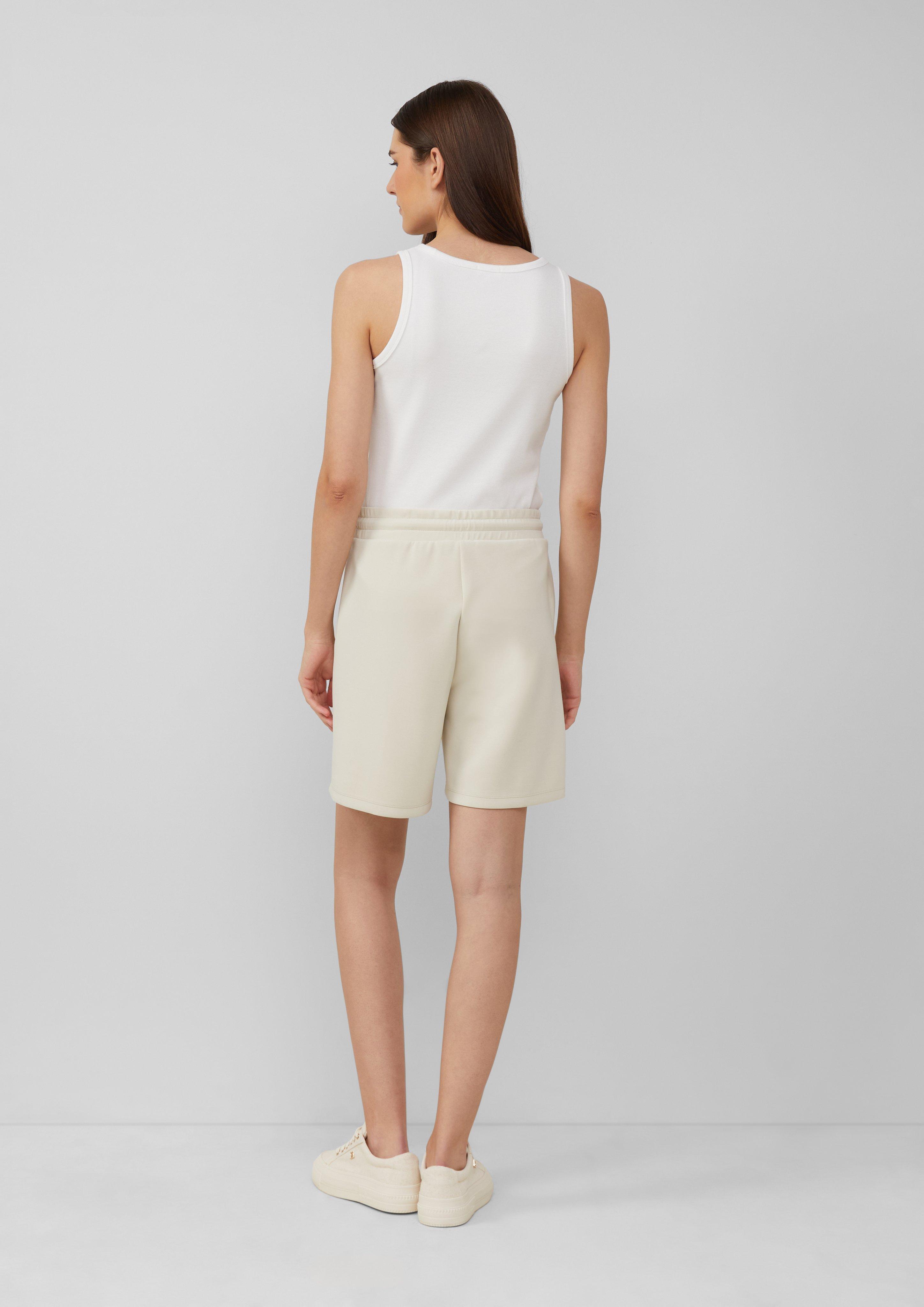 T-Shirt in 0100, 0750, 8828 & 9999