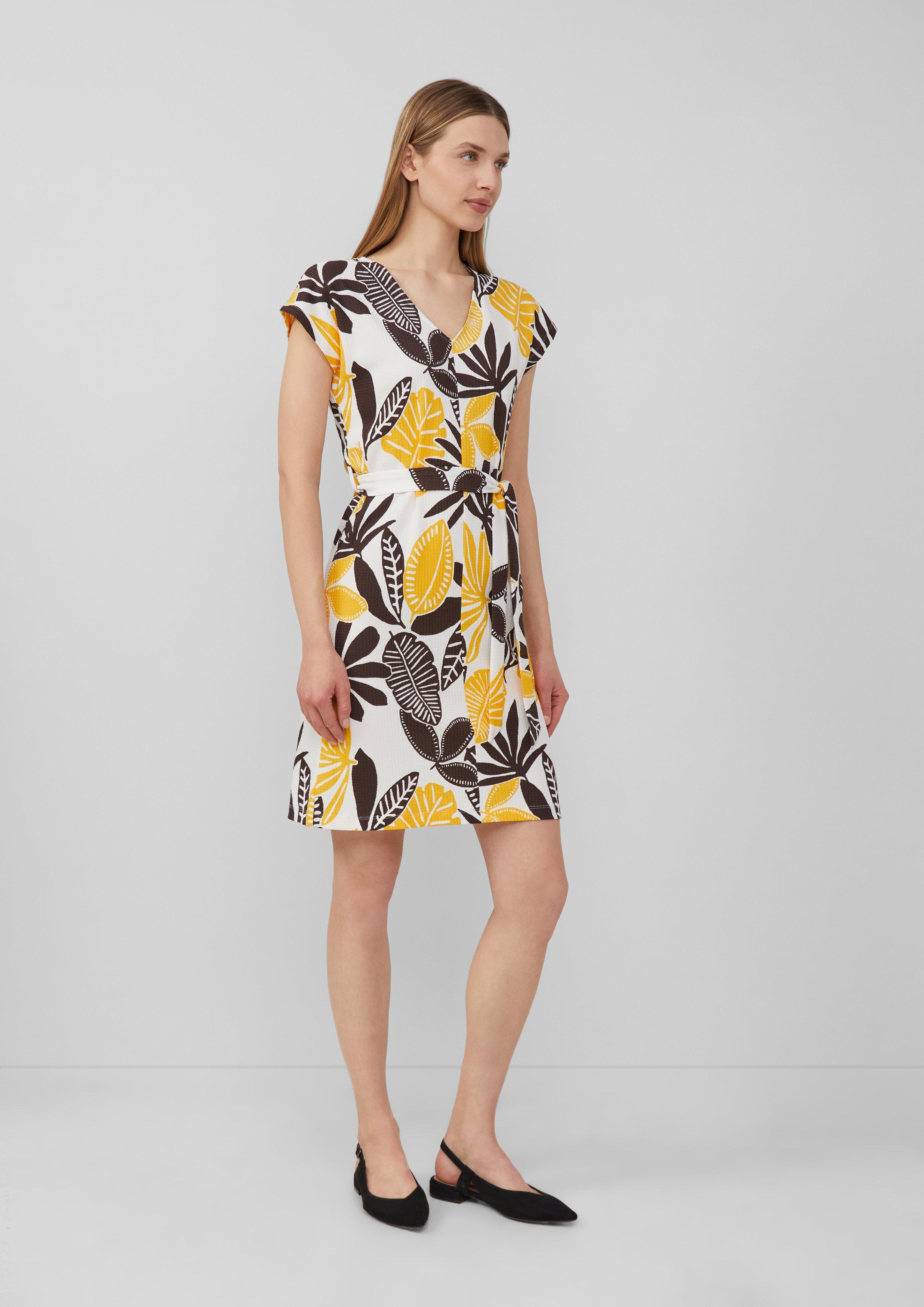 Kleid in 02A0, 99A0 & 35A1