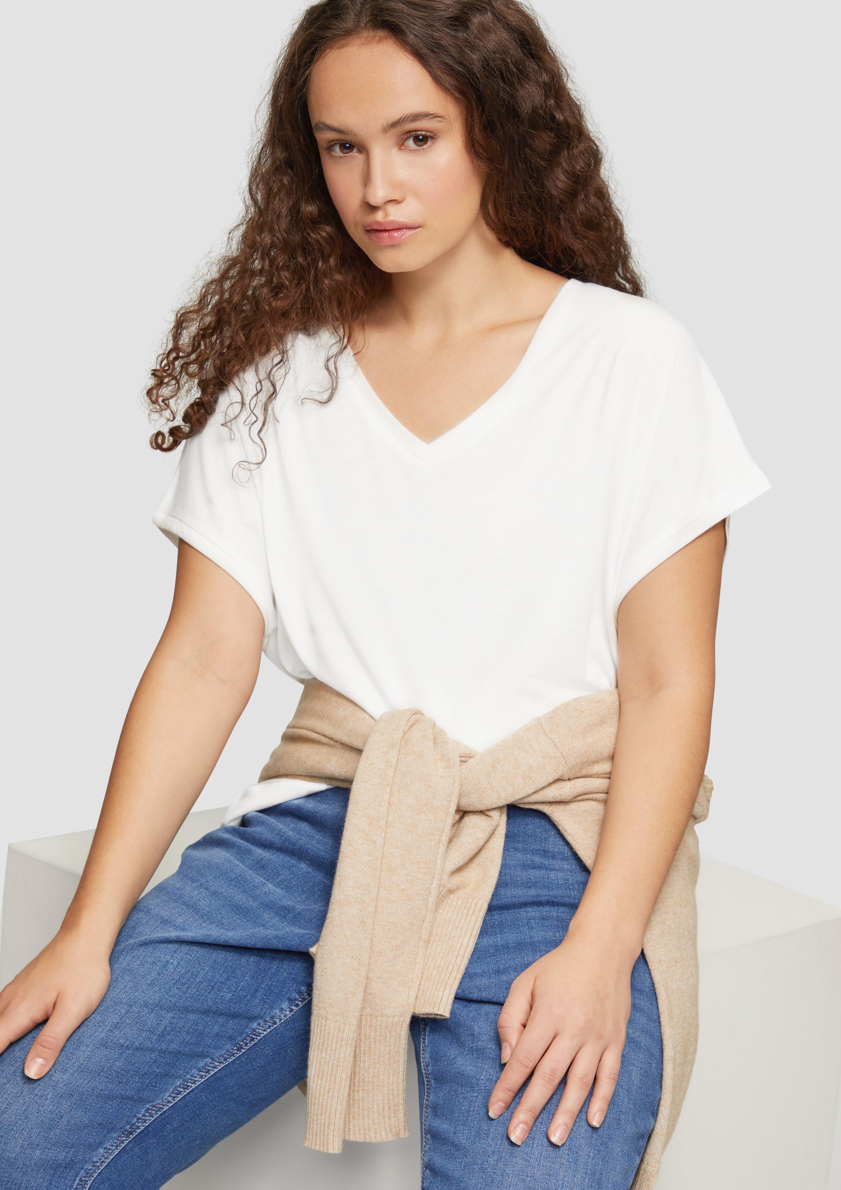 T-shirt in 0200, 7854 & 9999