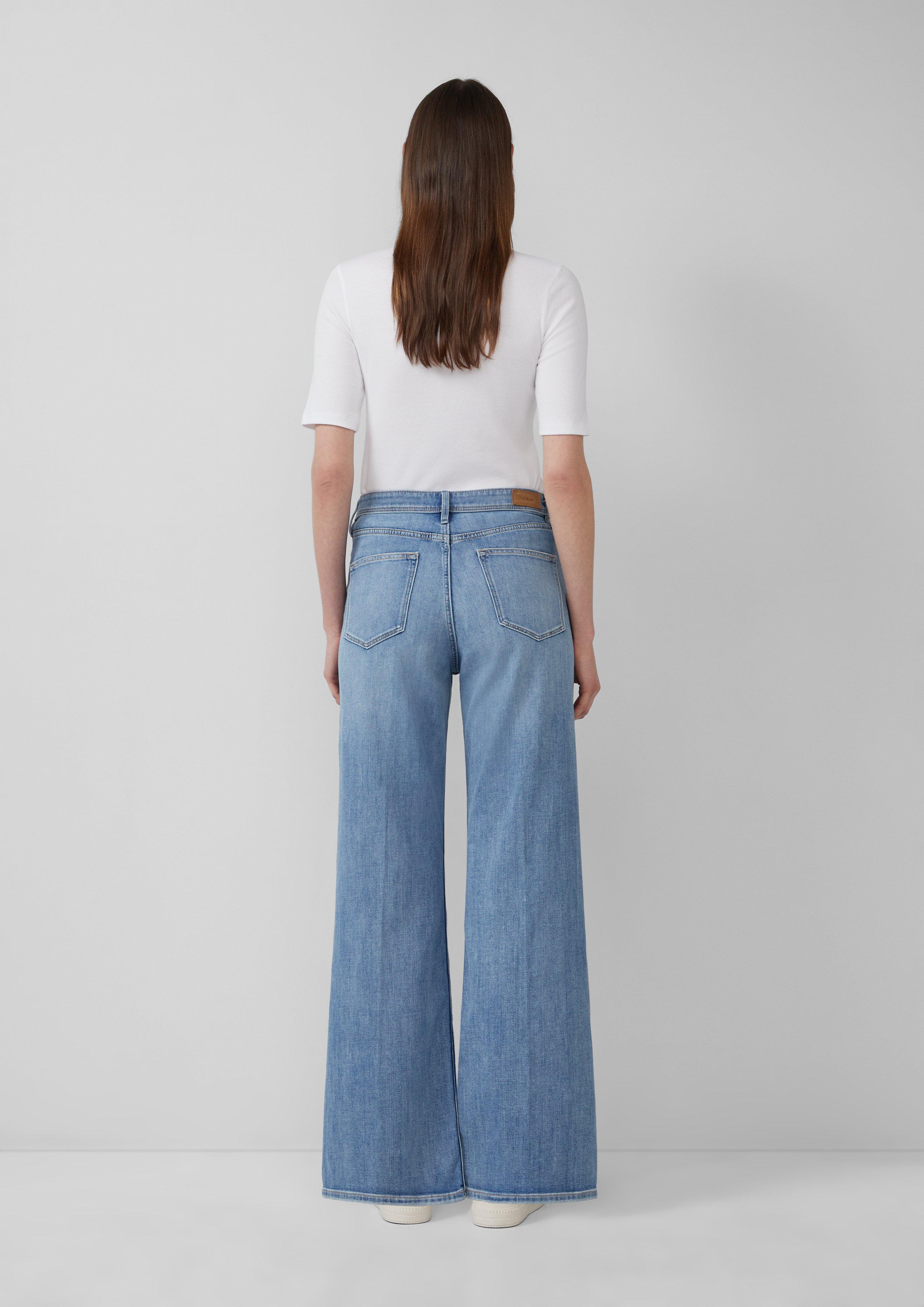 T-Shirt in 0100, 3533, 9999, 8828, 5083 & 1395