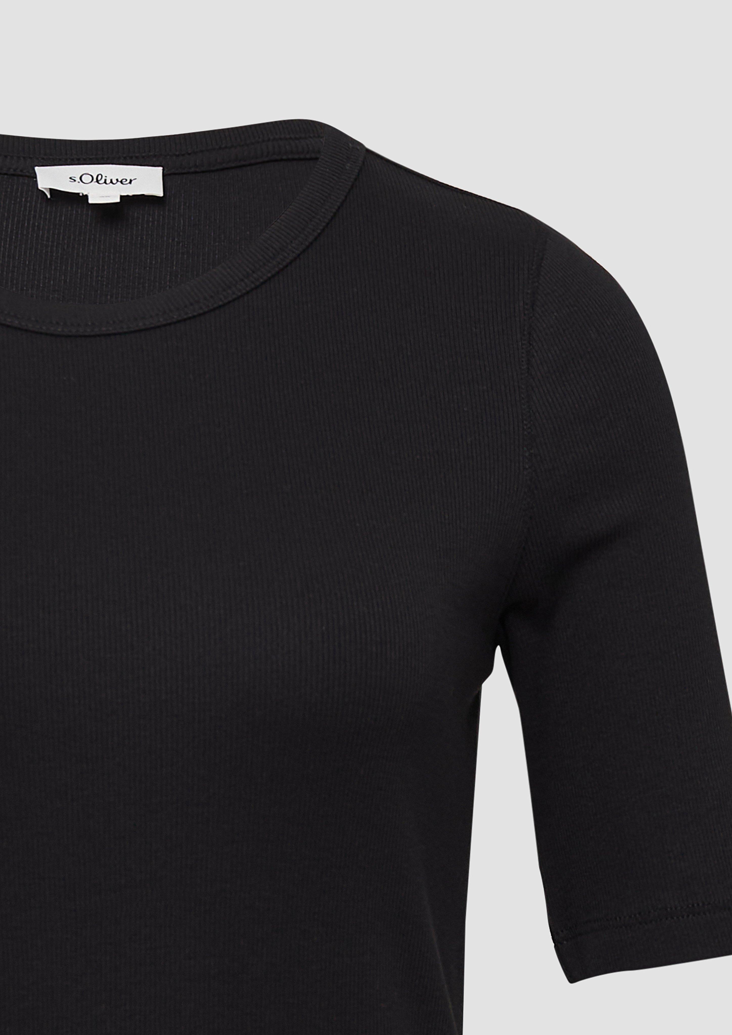 T-Shirt in 9999, 3533, 8828, 0100, 5083 & 1395