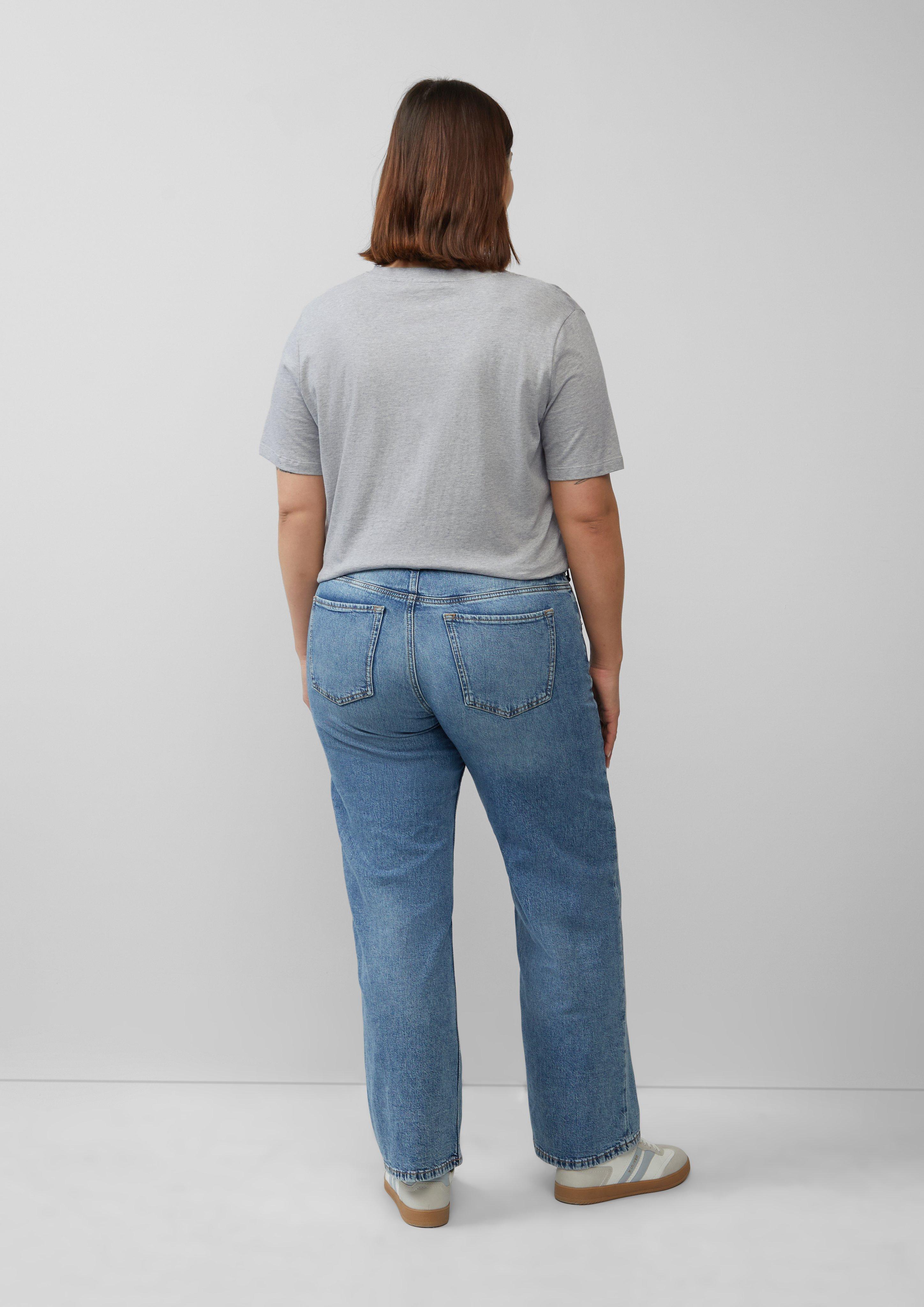 T-shirt in 94D0, 55D0 & 02D0