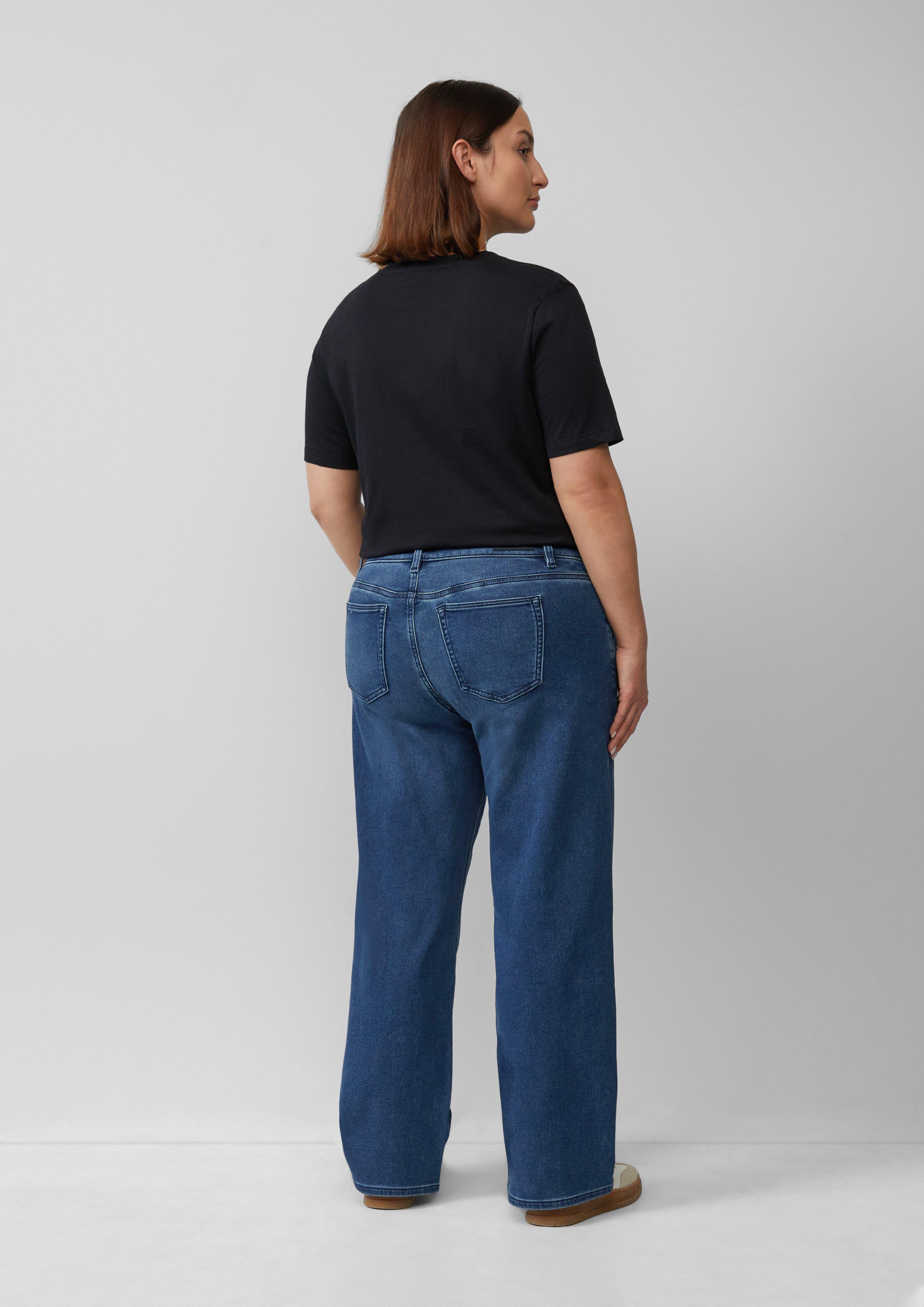 T-shirt in 99D0, 55D0 & 02D0