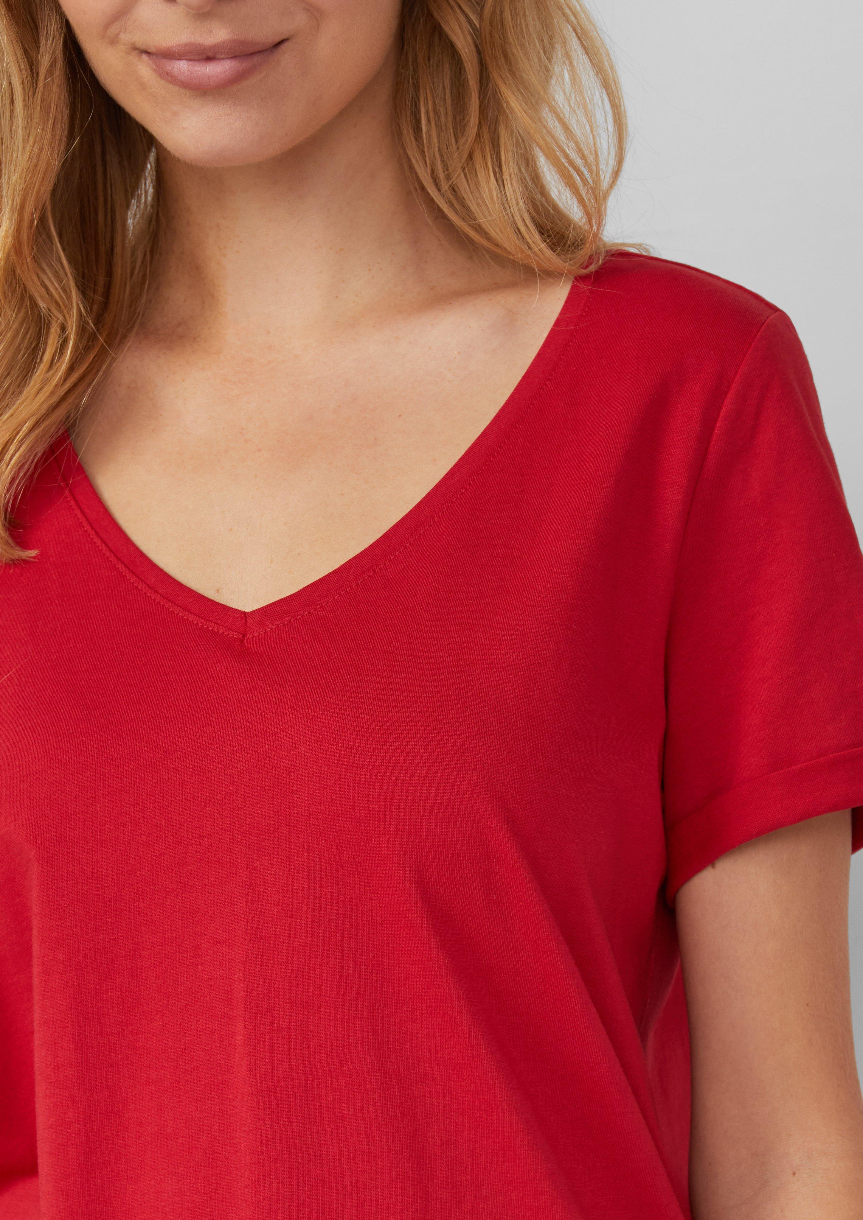 T-shirt in 3533, 0750, 0100, 6099 & 9999