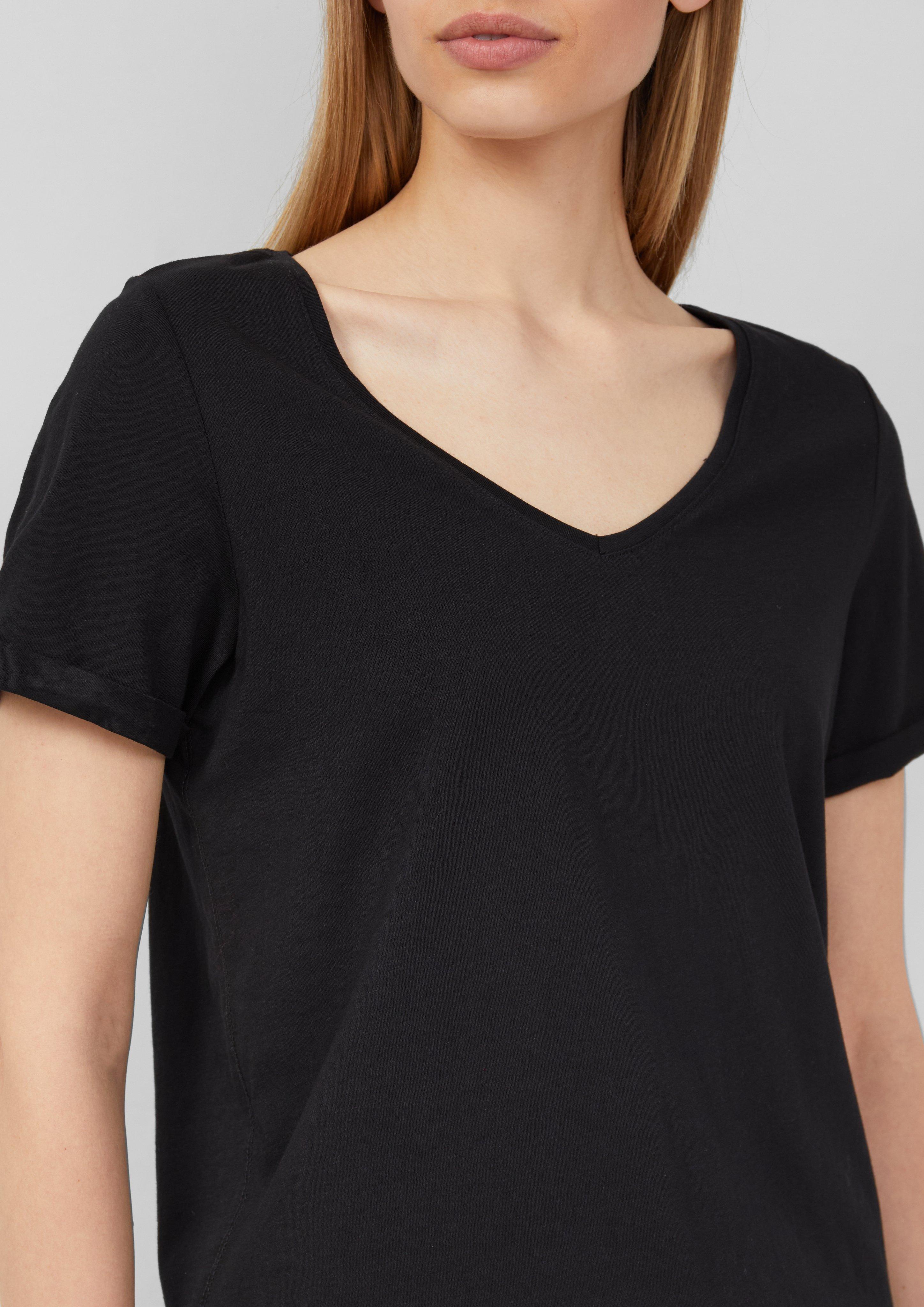 T-Shirt in 9999, 0750, 0100, 6099 & 3533