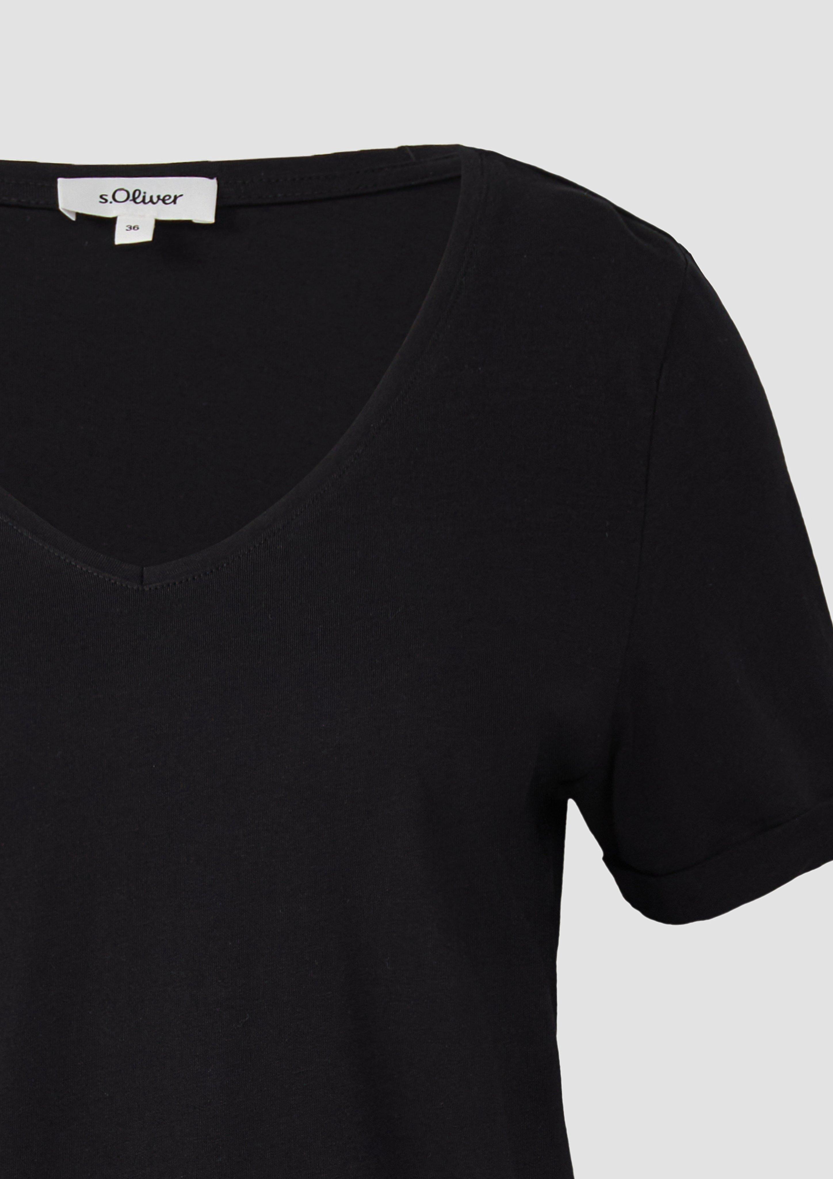 T-Shirt in 9999, 0750, 0100, 6099 & 3533