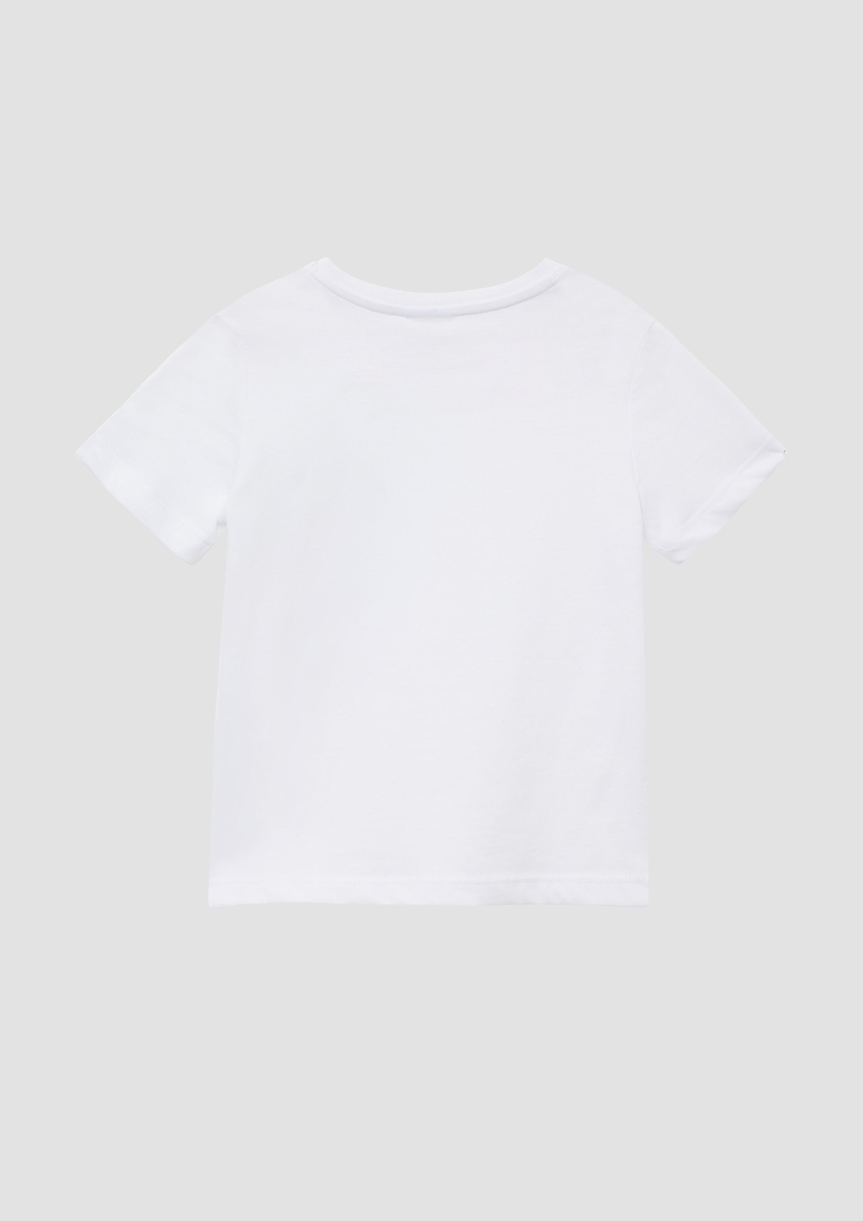 T-Shirt in 0100, 0067, 5730 & 6602