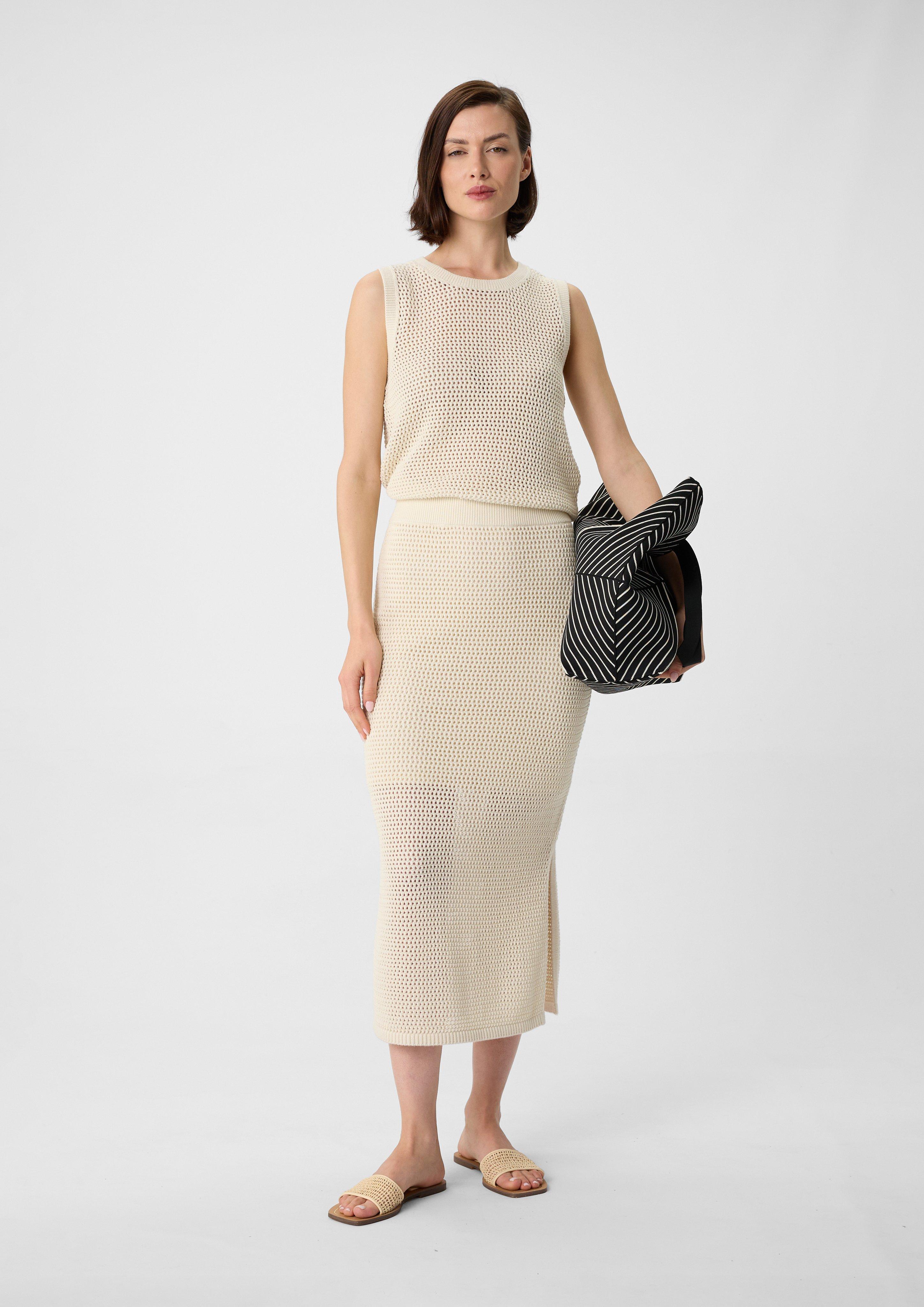 Sleeveless knitted jumper in 