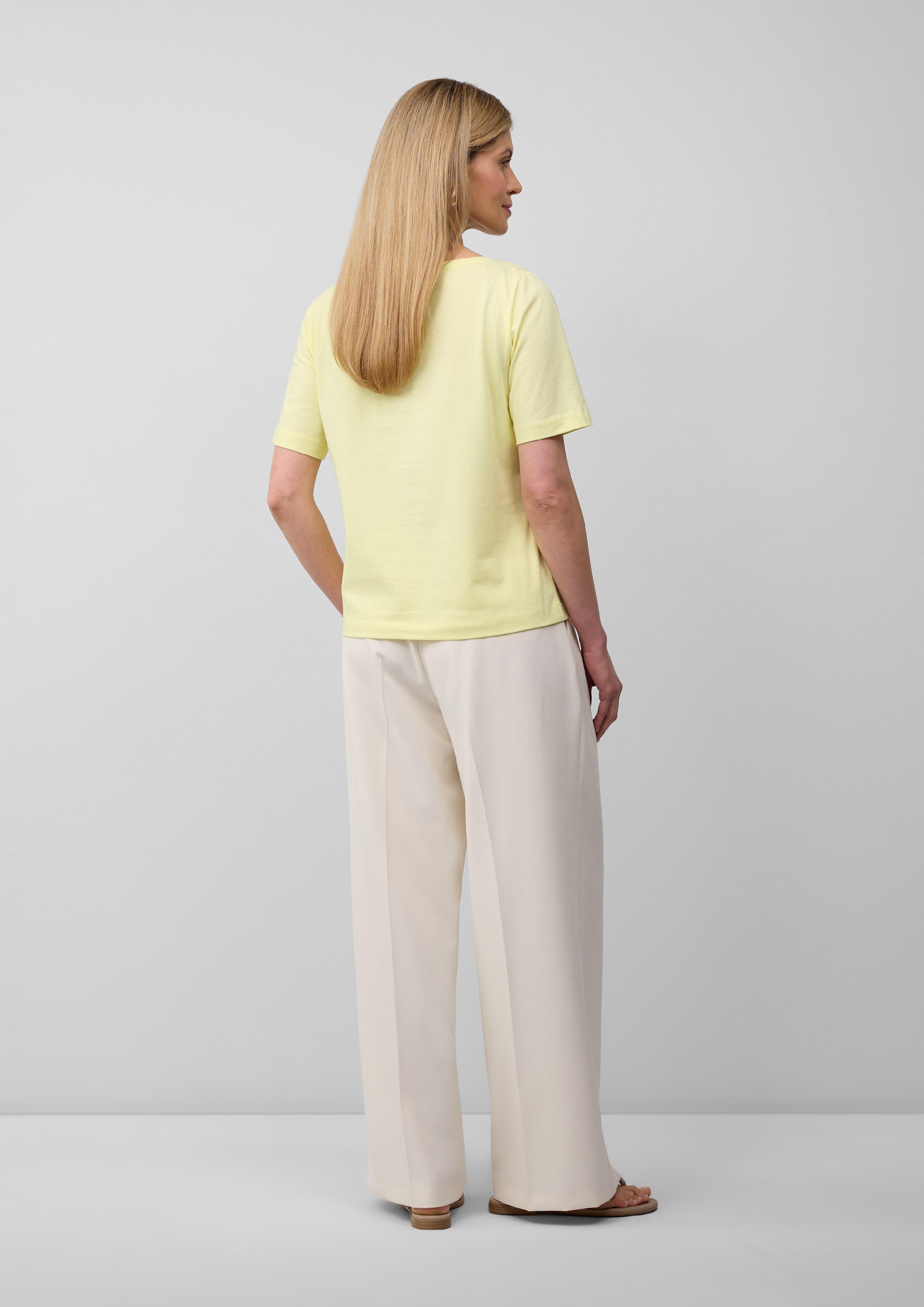 T-Shirt in 70D5, 02D5 & 53D5