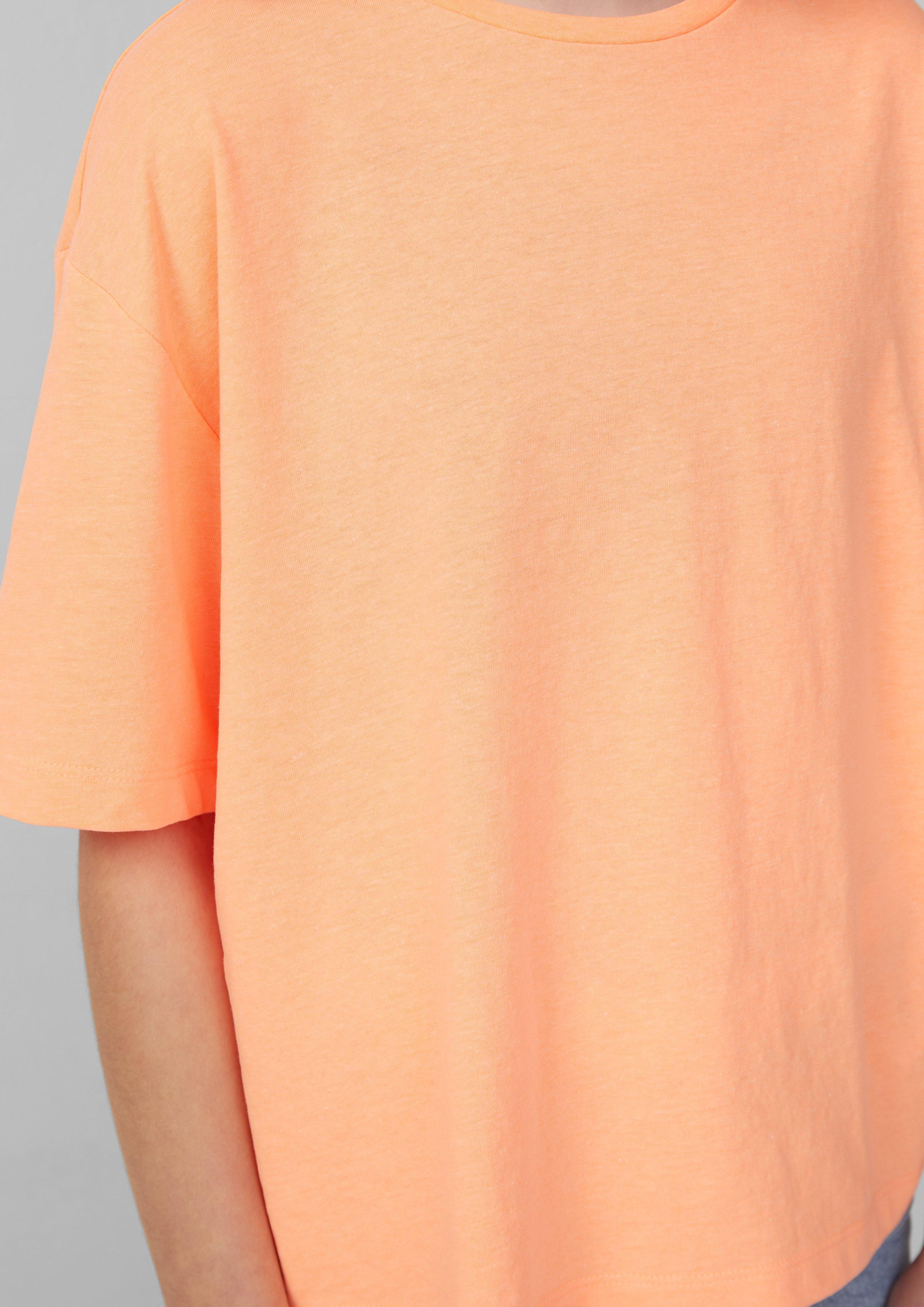 T-shirt in 0068, 6115, 0100, 4424 & 0700