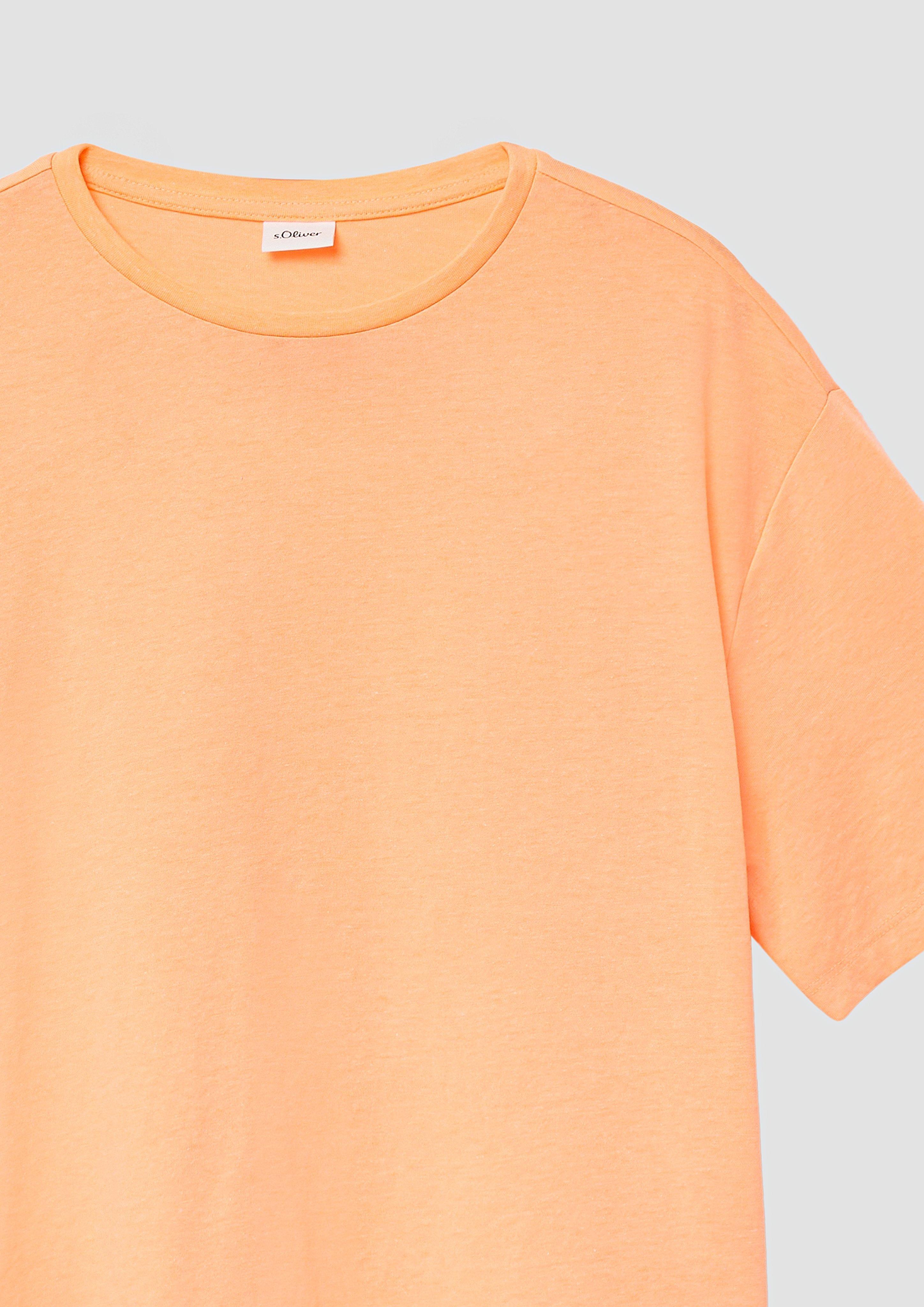 T-shirt in 0068, 6115, 0100, 4424 & 0700