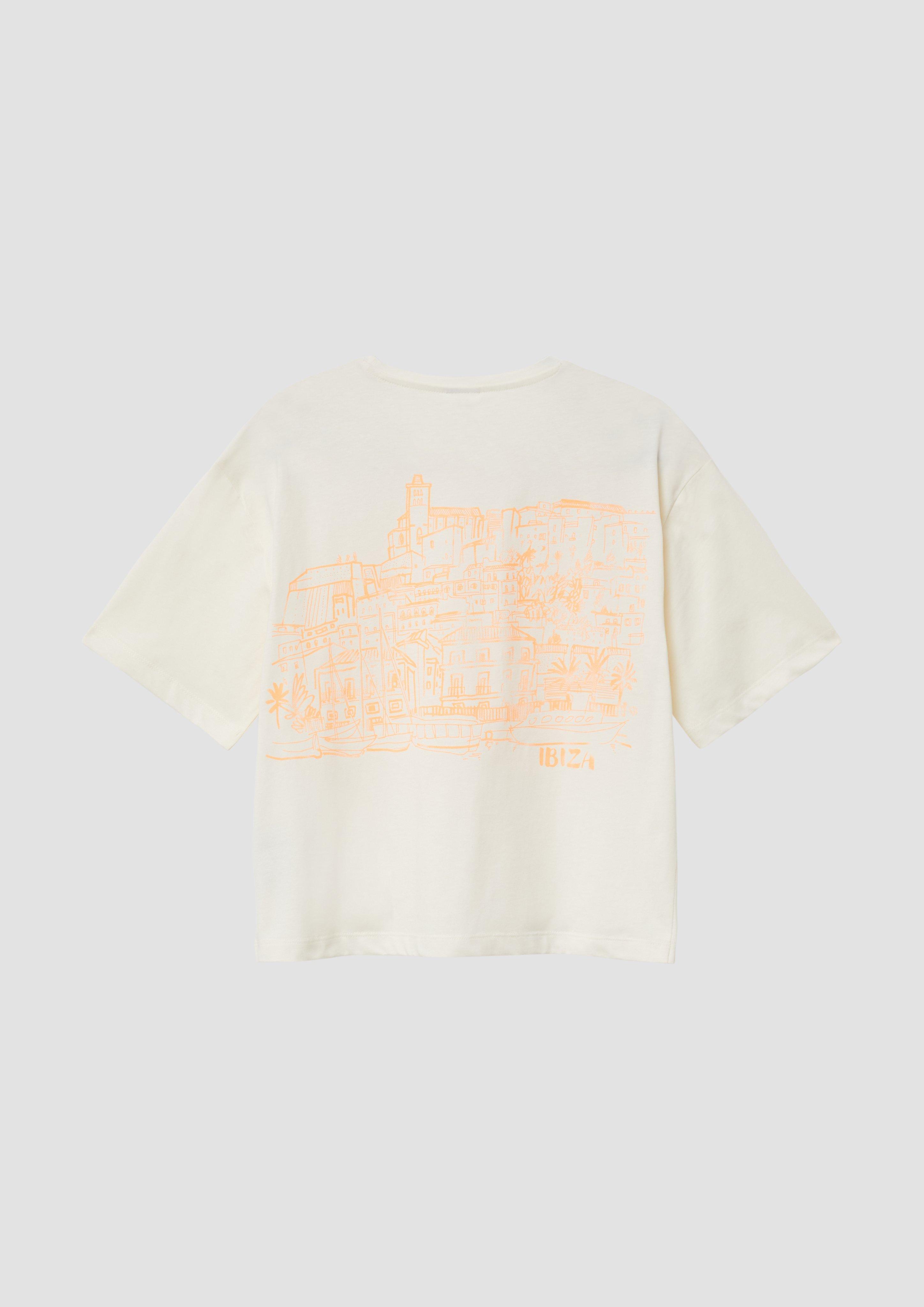 T-shirt in 0700, 6115, 0100, 0068 & 4424