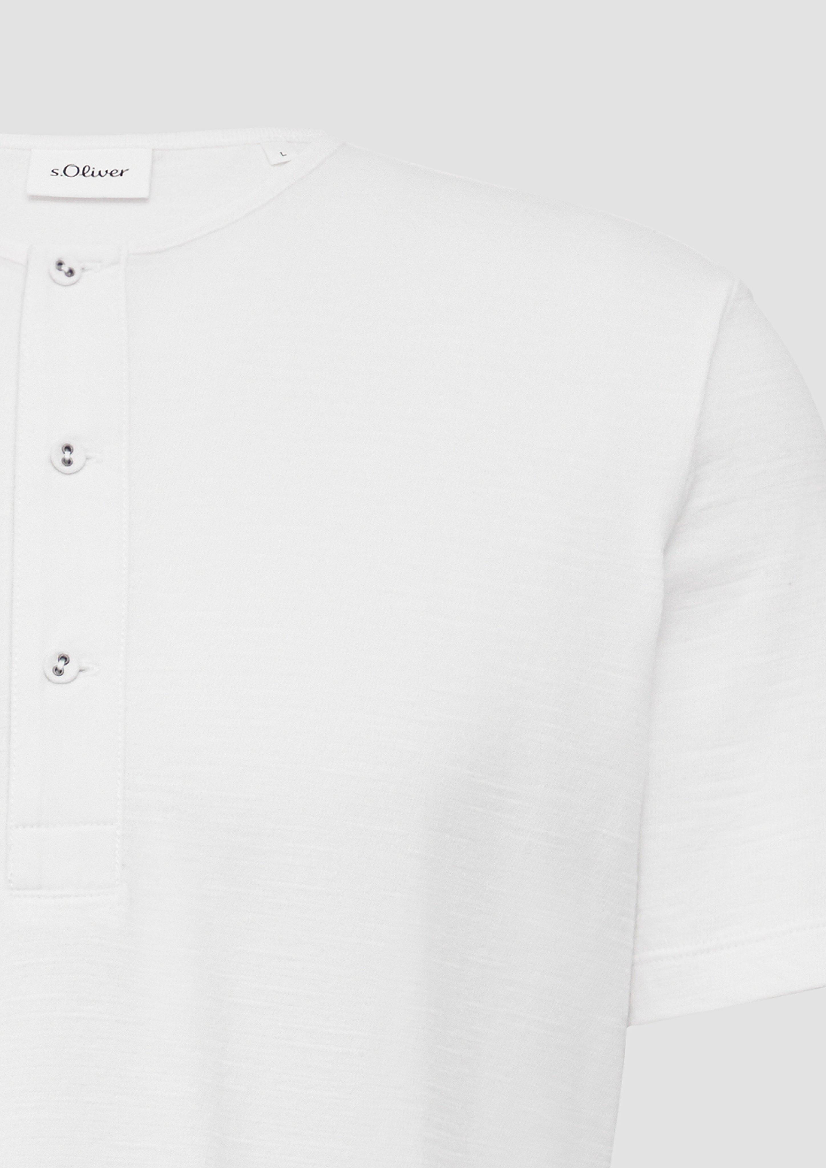 T-Shirt in 0120 & 5852