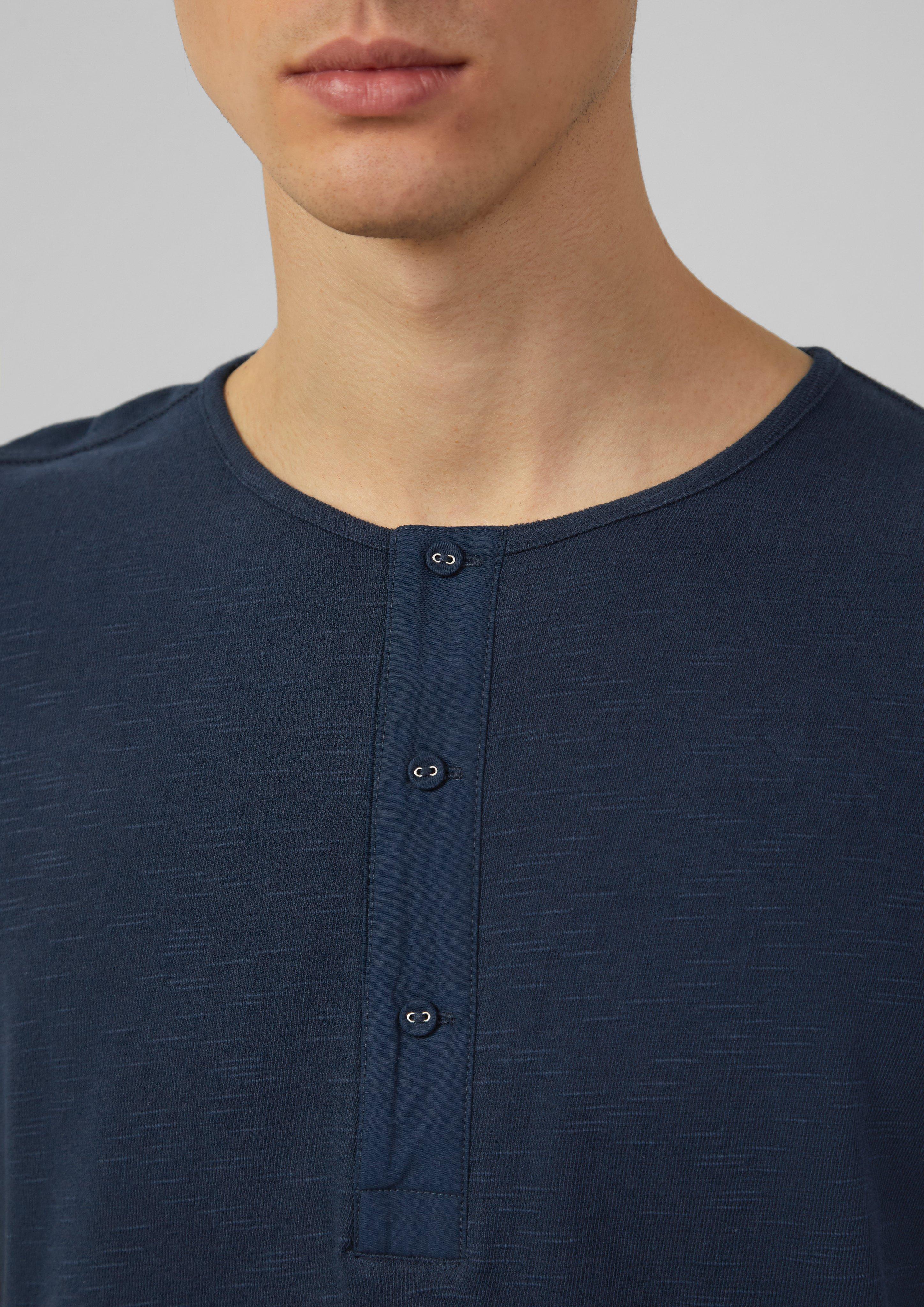 T-shirt in 5852 & 0120