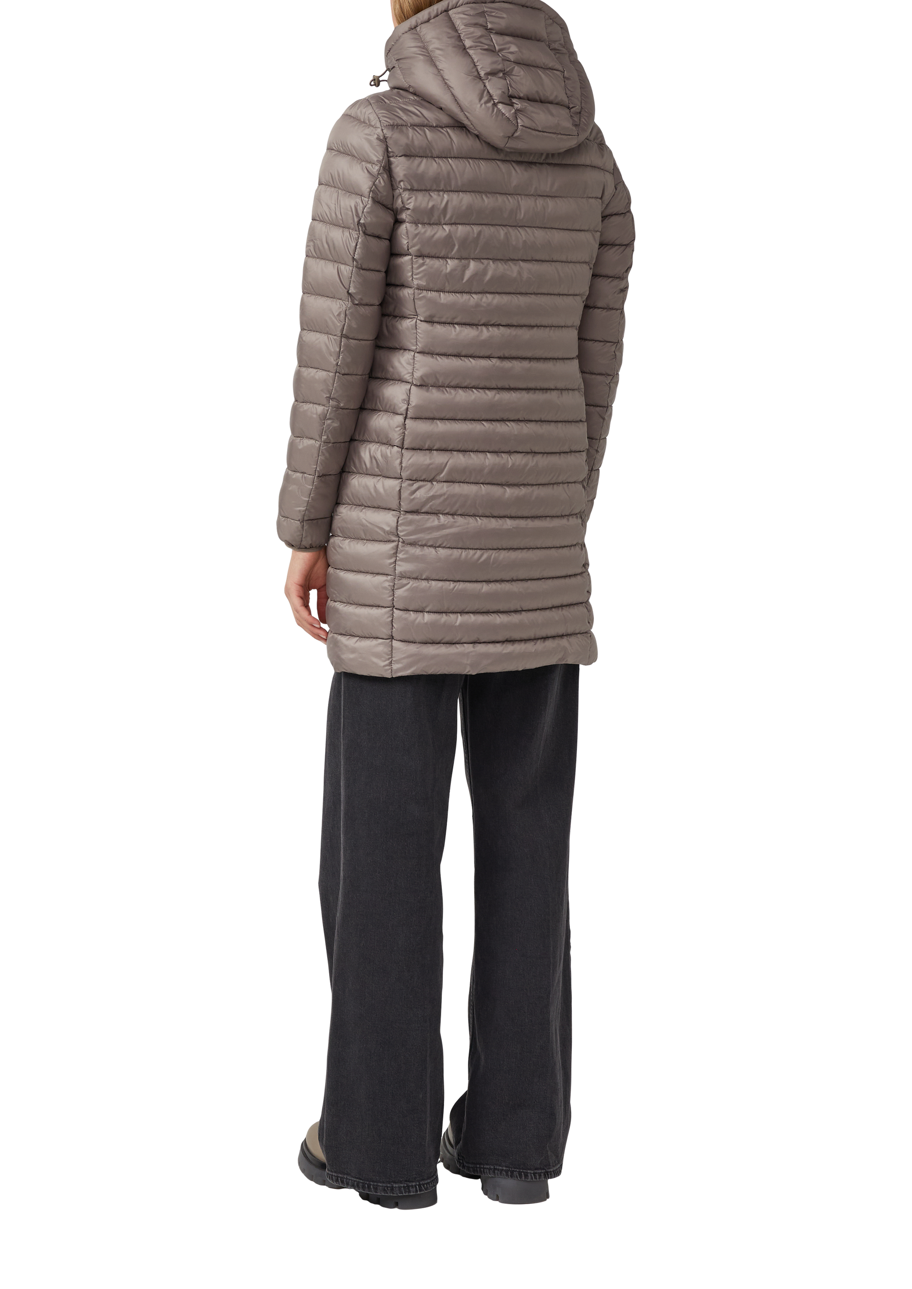 Thumbnail - Outdoor-Mantel