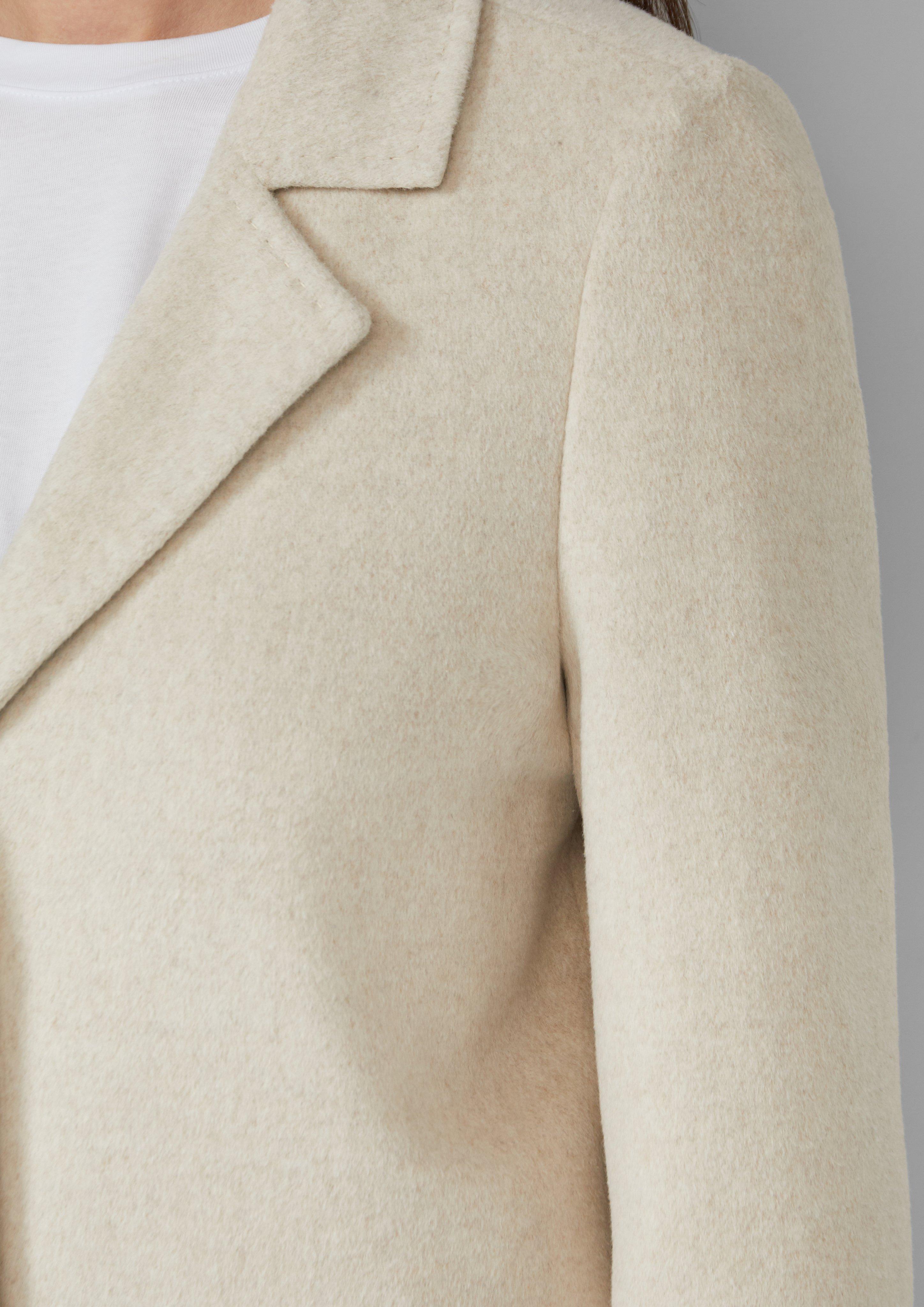 Manteau in 81W9, 97W2, 6933, 3902, 9999, 89W7 & 96W7