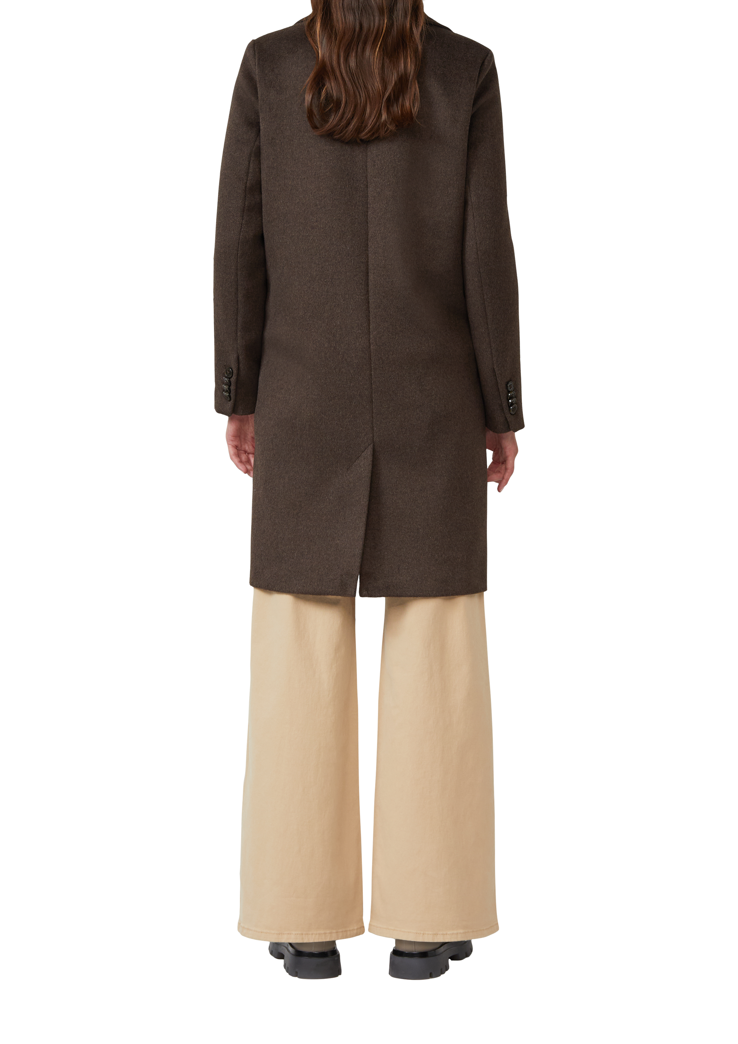 Thumbnail - Outdoor-Mantel