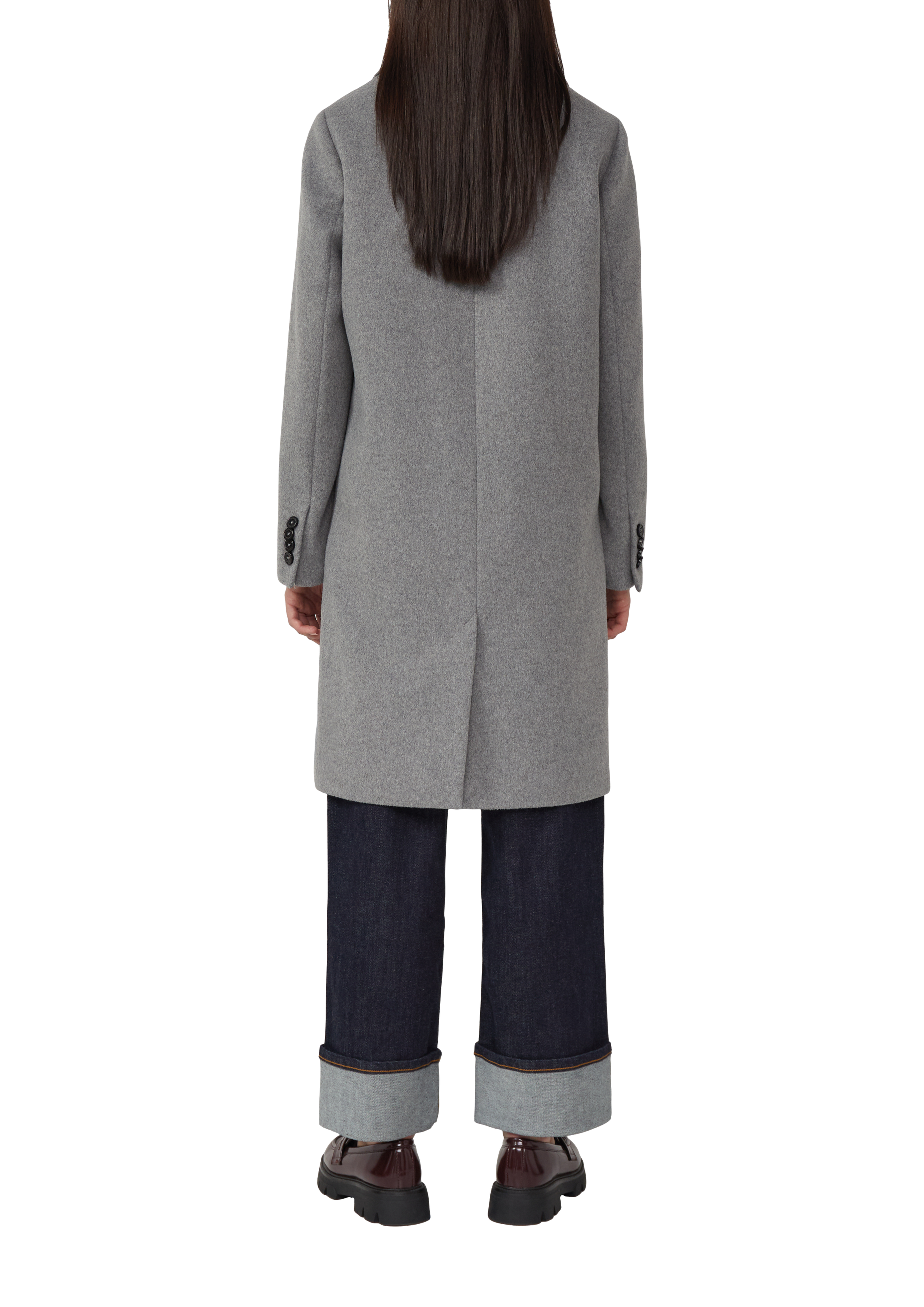 Thumbnail - Outdoor-Mantel