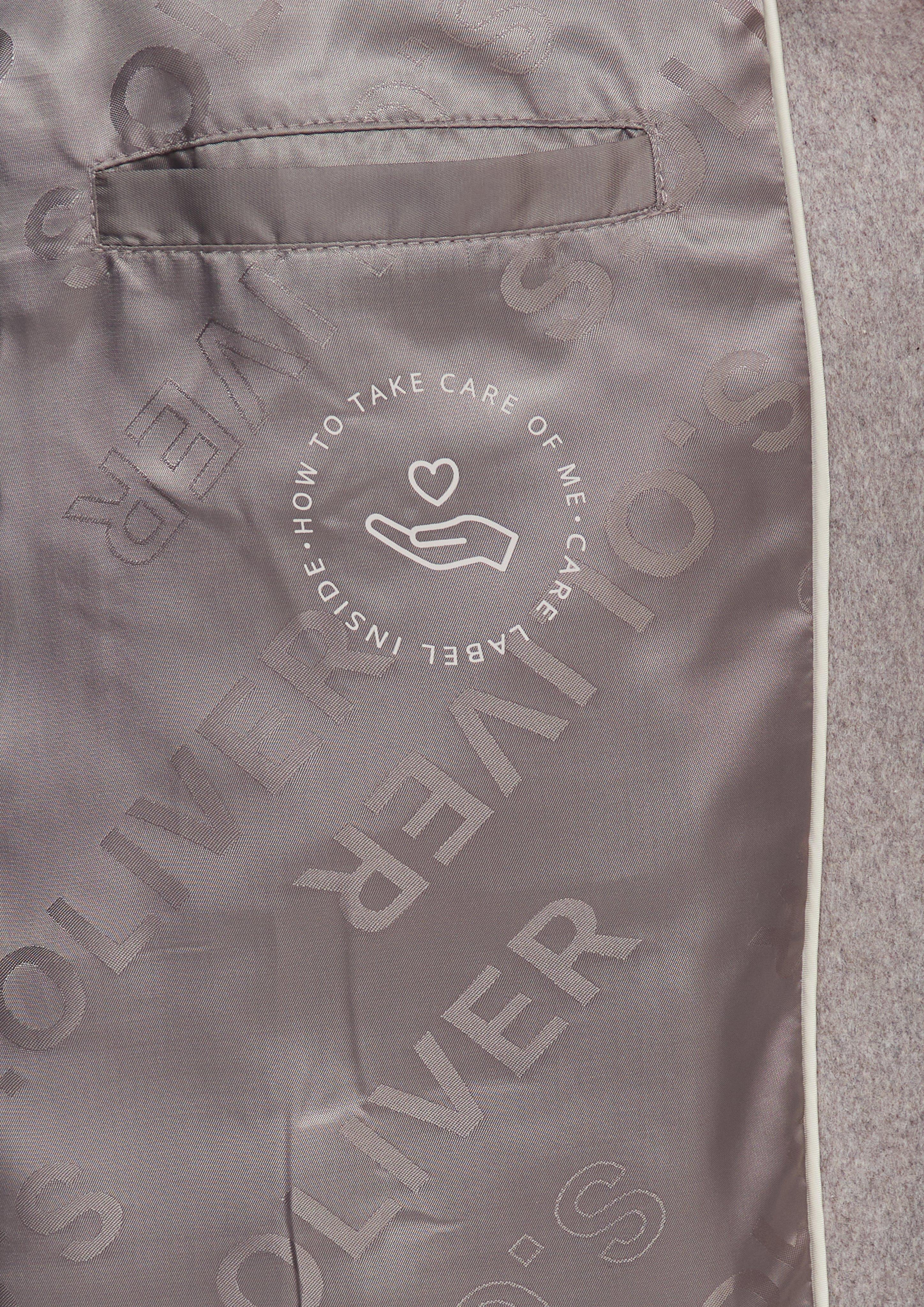 Manteau d'extérieur in 96W7, 6933, 97W2 & 81W9