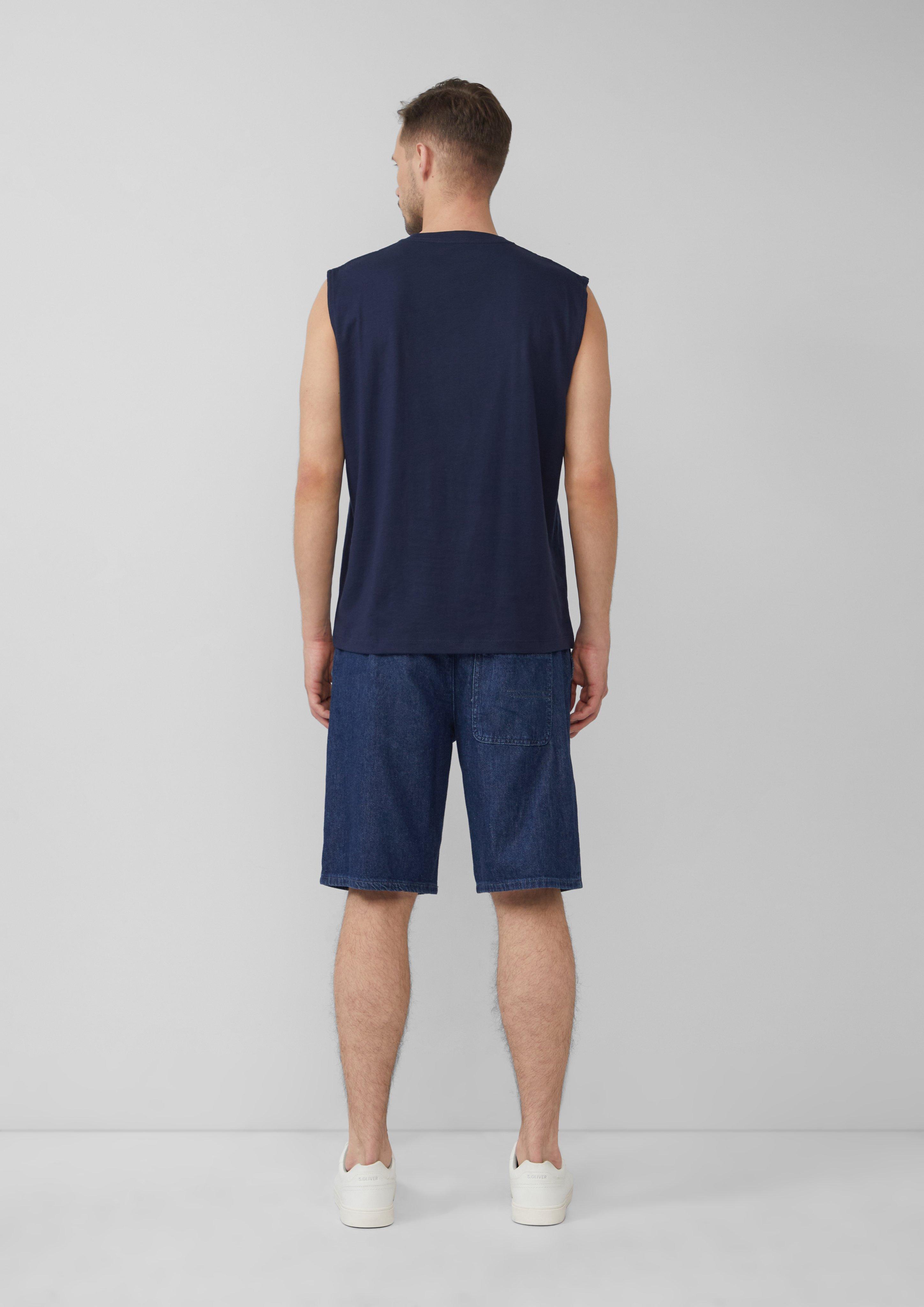 T-shirt in 58D1, 60D2, 78D1 & 01D1