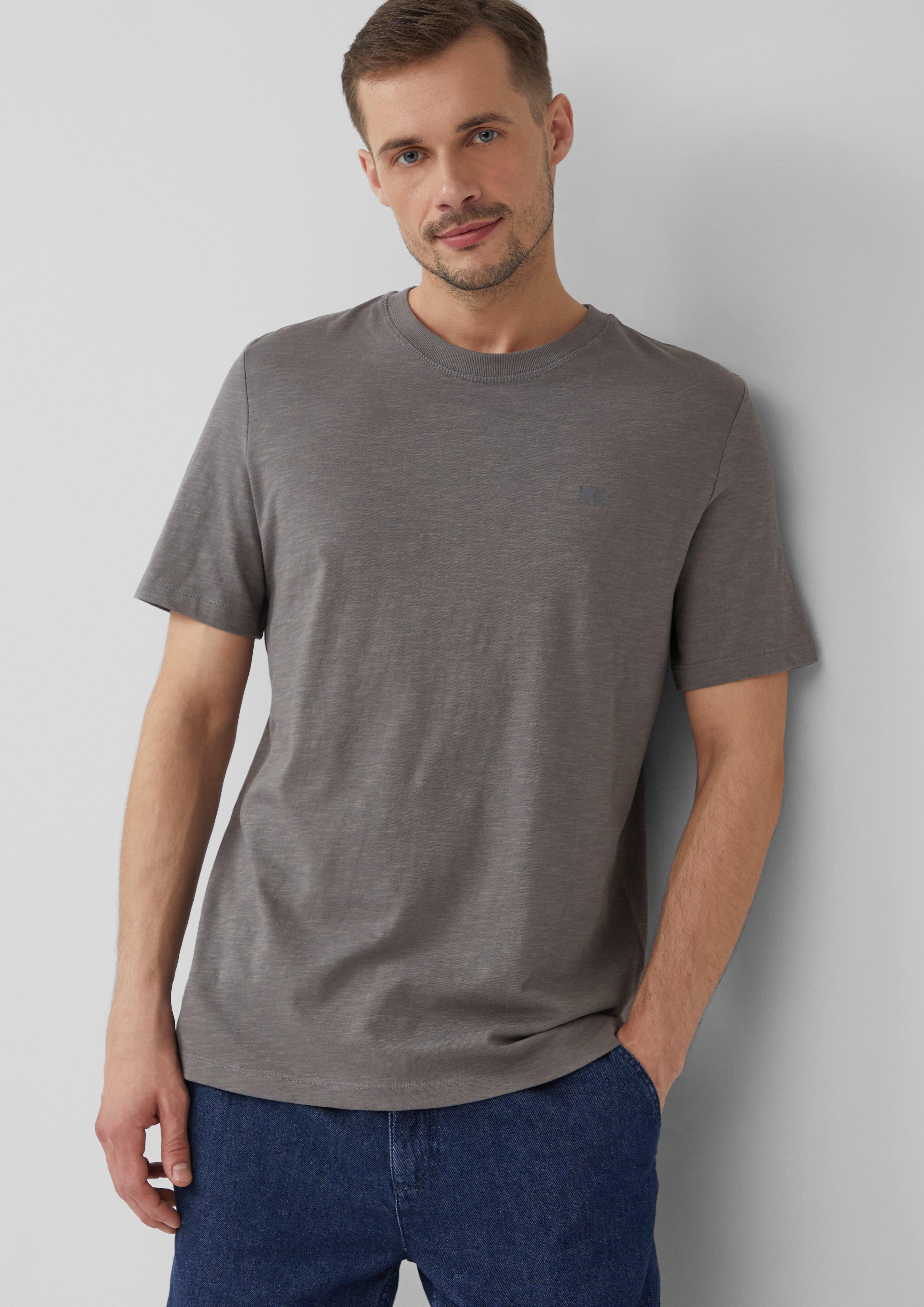 T-shirt in 9467, 6092, 2018, 6045, 7595 & 7880