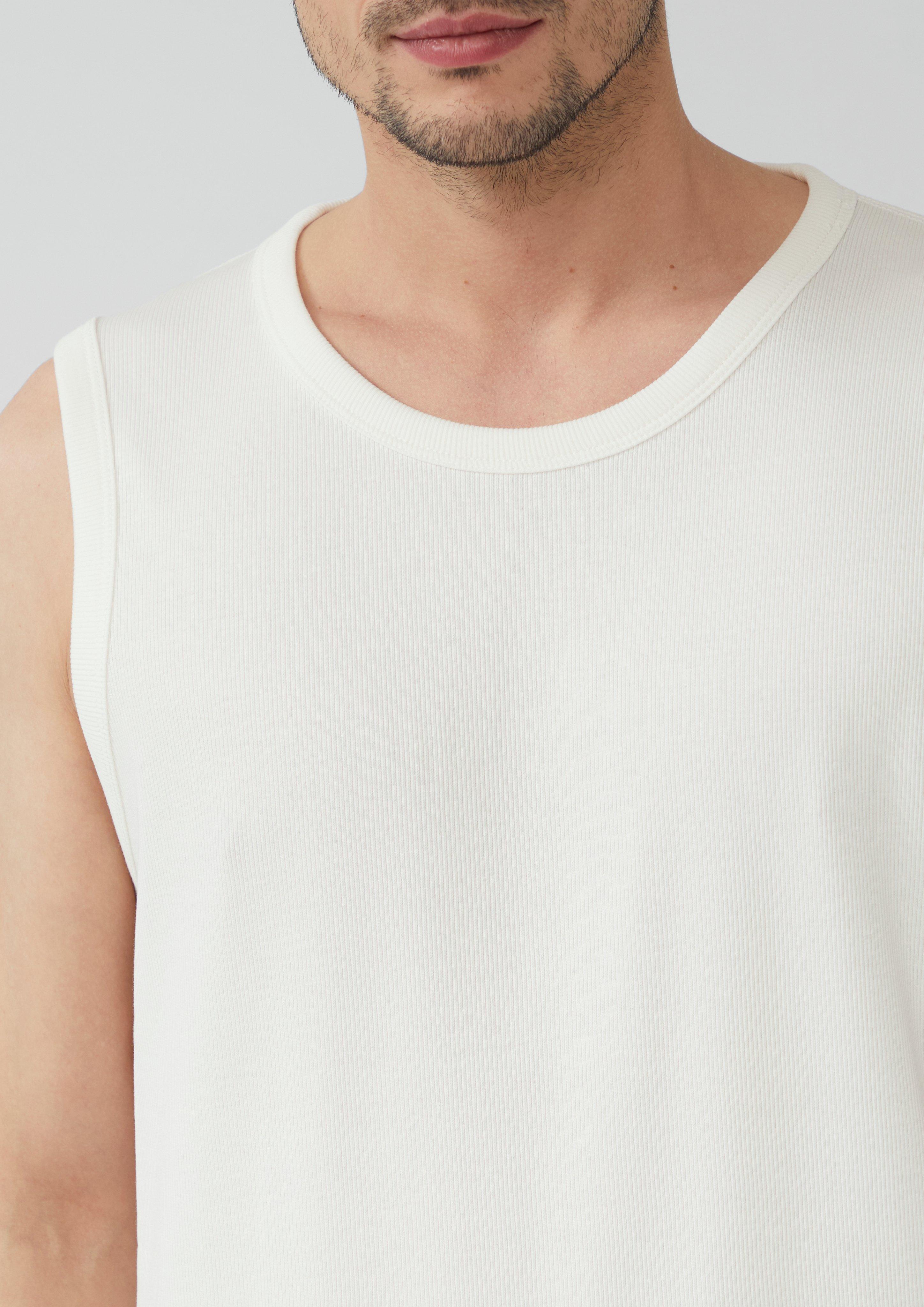 T-shirt in 0120, 7880, 9999 & 5852